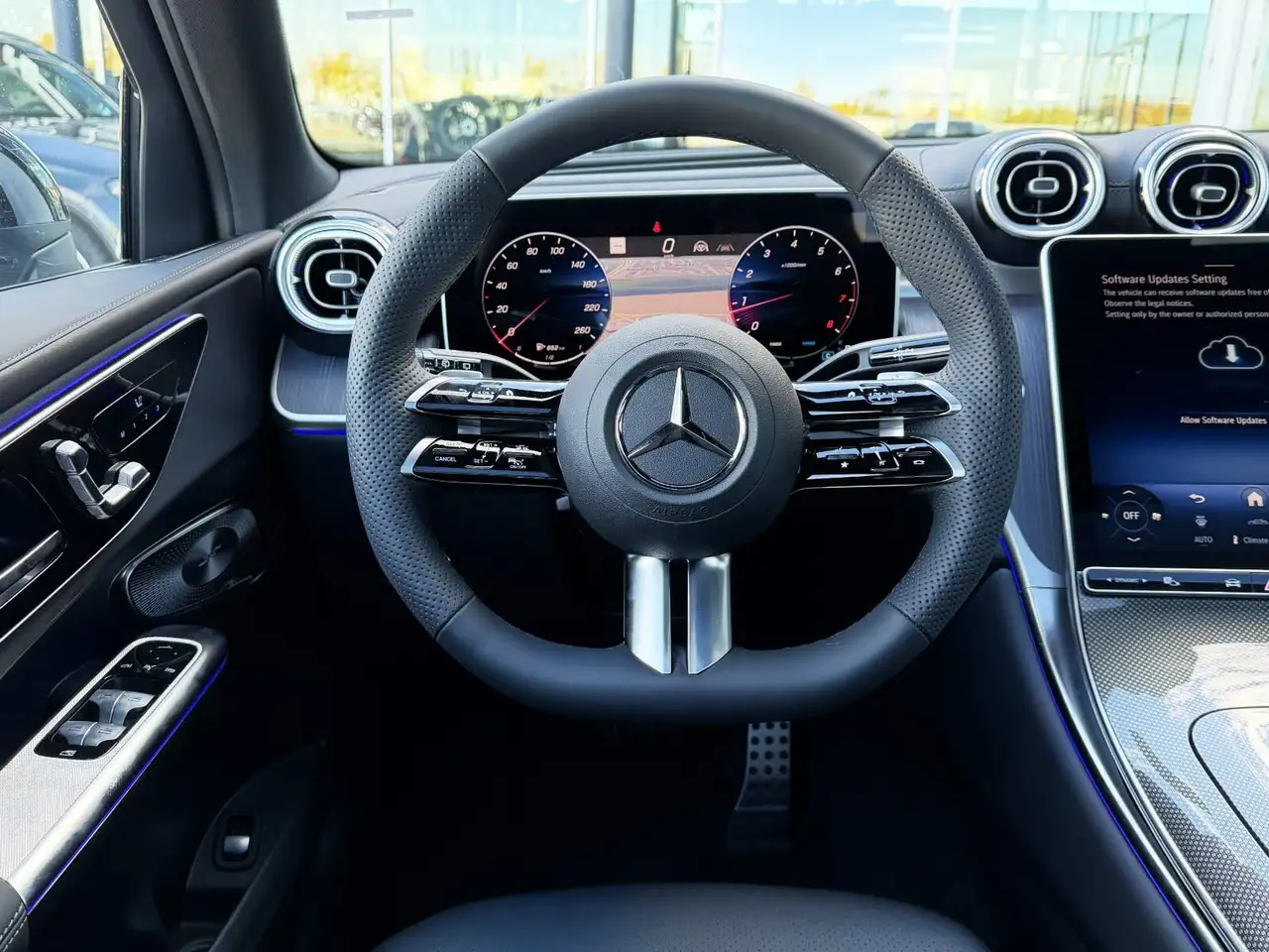 Mercedes-Benz GLC снимка Mercedes-Benz GLC