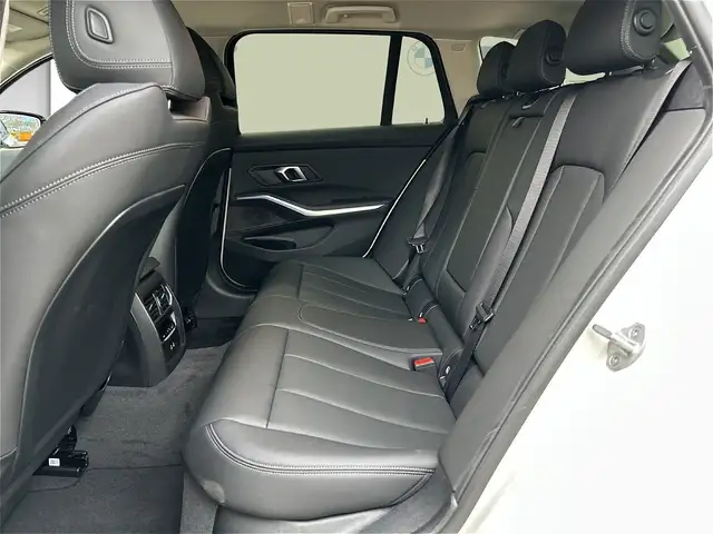 BMW 320 d xDrive Touring G21 B47 Head-Up DAB RFK Shz Ansicht 7