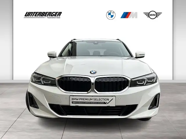 BMW 320 d xDrive Touring G21 B47 Head-Up DAB RFK Shz Ansicht 4