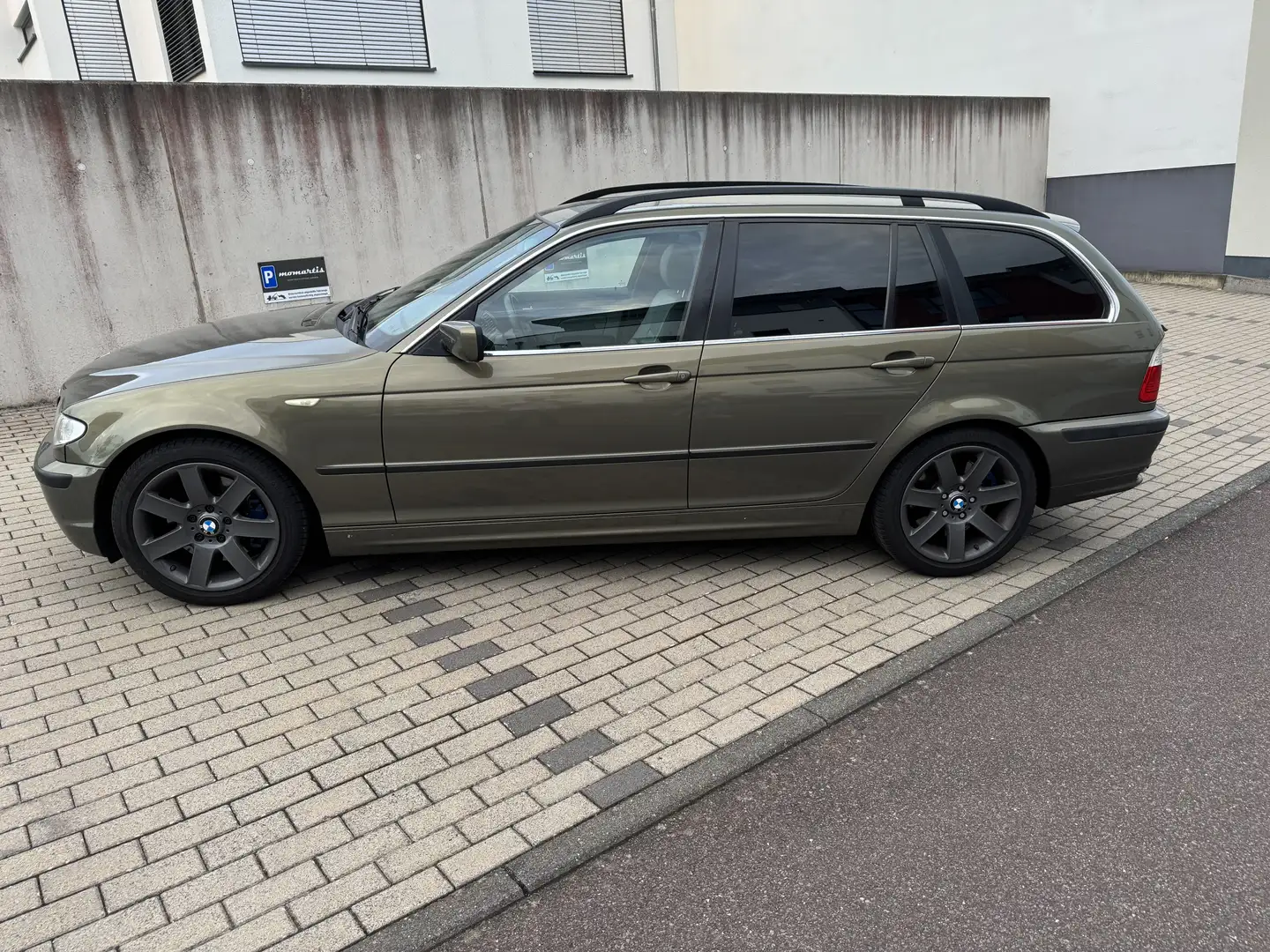 BMW 330 330i Edition Exclusive - 1
