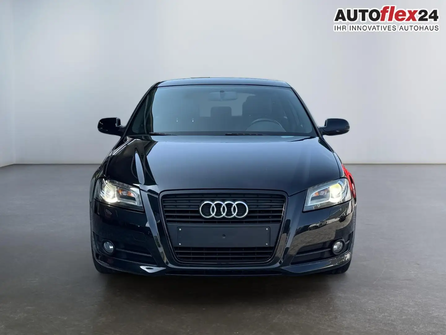 Audi A3 1.8 TFSI Ambition Bose Xenon PDCSHZ 118 kW (160... Černá - 2