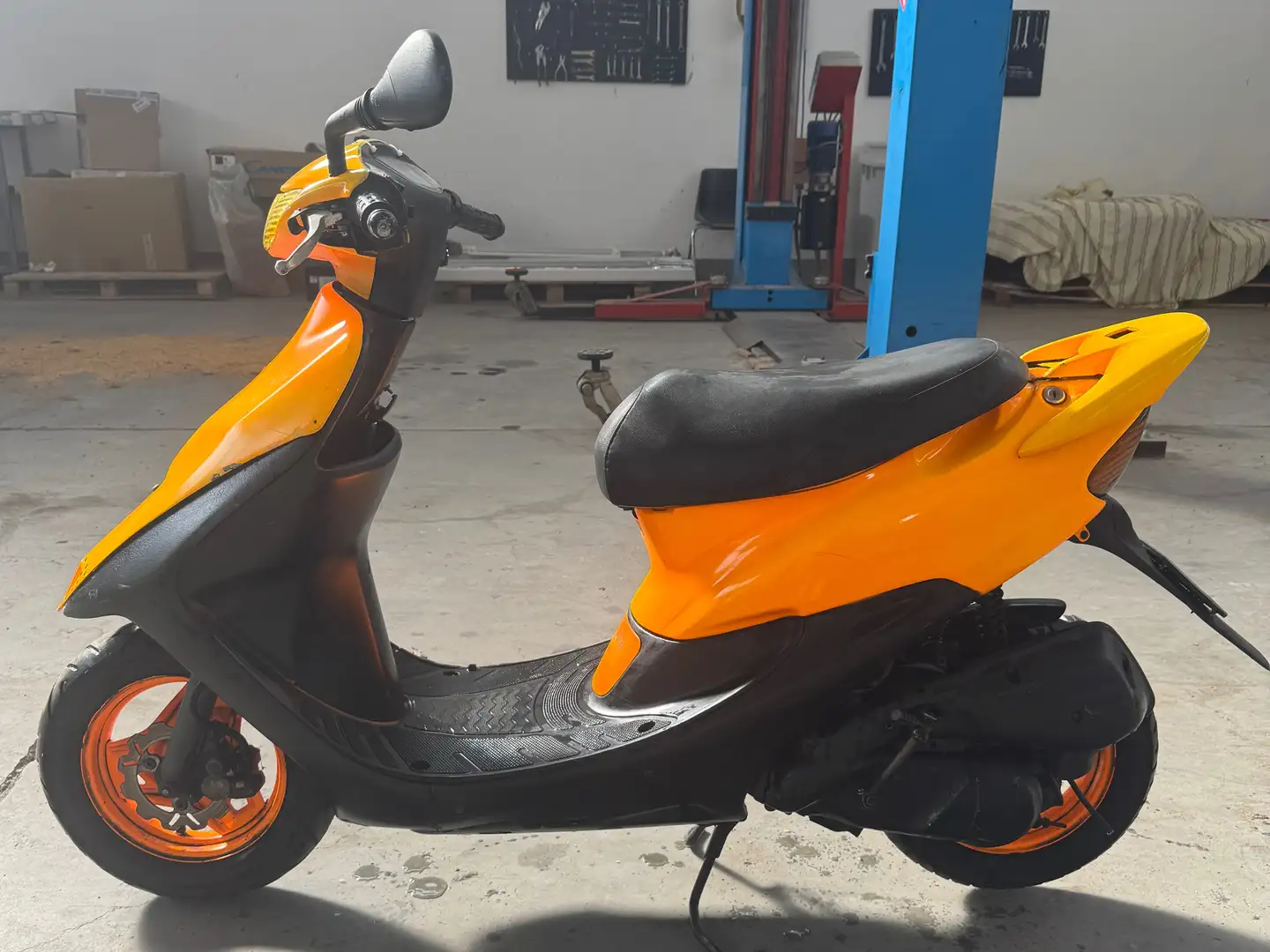 Piaggio Nrg Mc2 Bianco Nrg Mc3 Scooter Piaggio Nrg 50 Usato