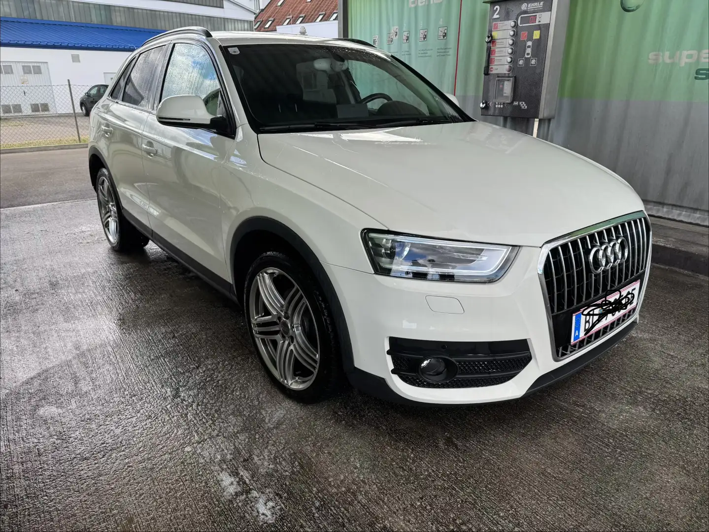 Audi Q3 2,0 TFSI quattro S-tronic Weiß - 1