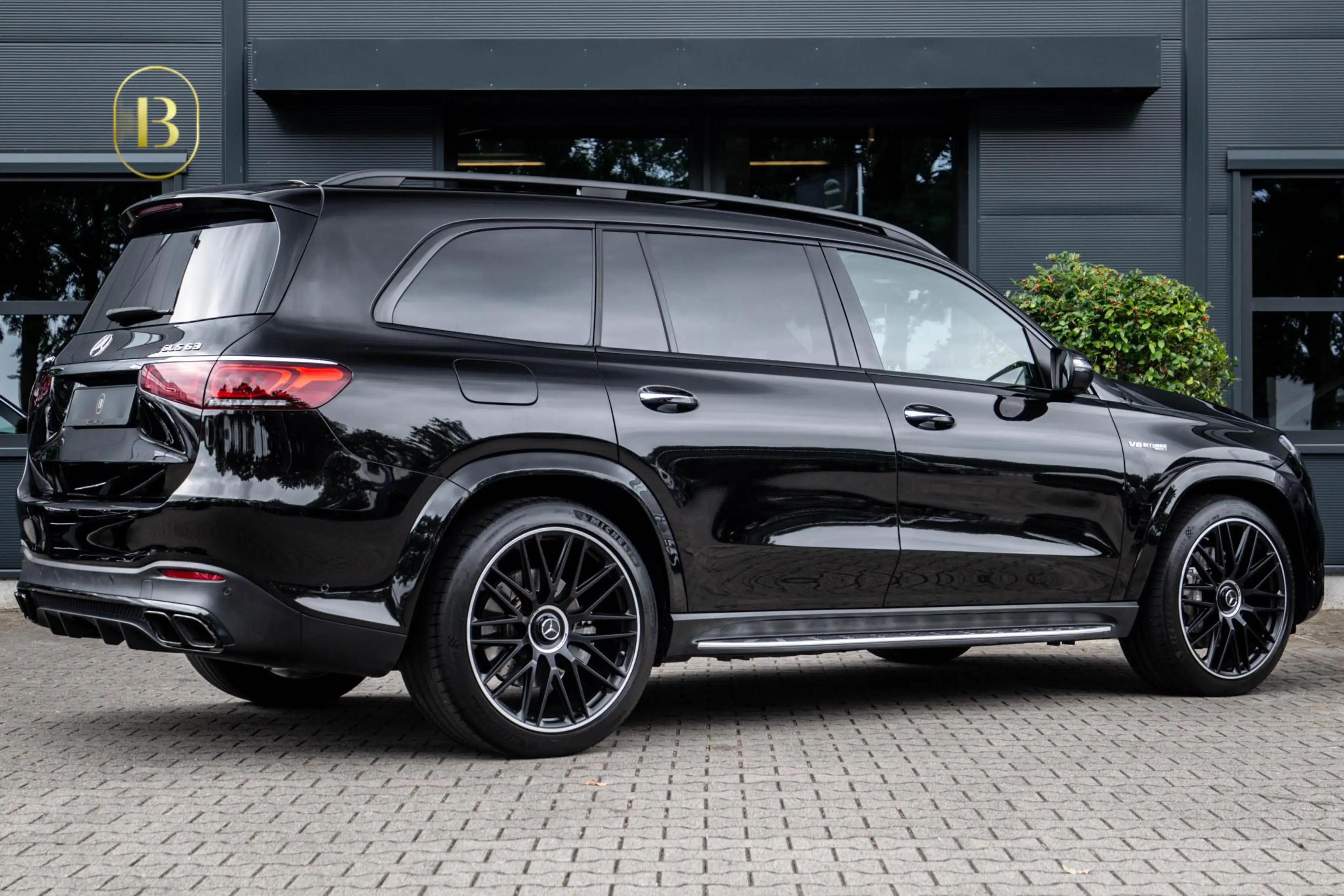 Mercedes-Benz GLS 63 AMG 4MATIC+ Premium Plus — photo 13