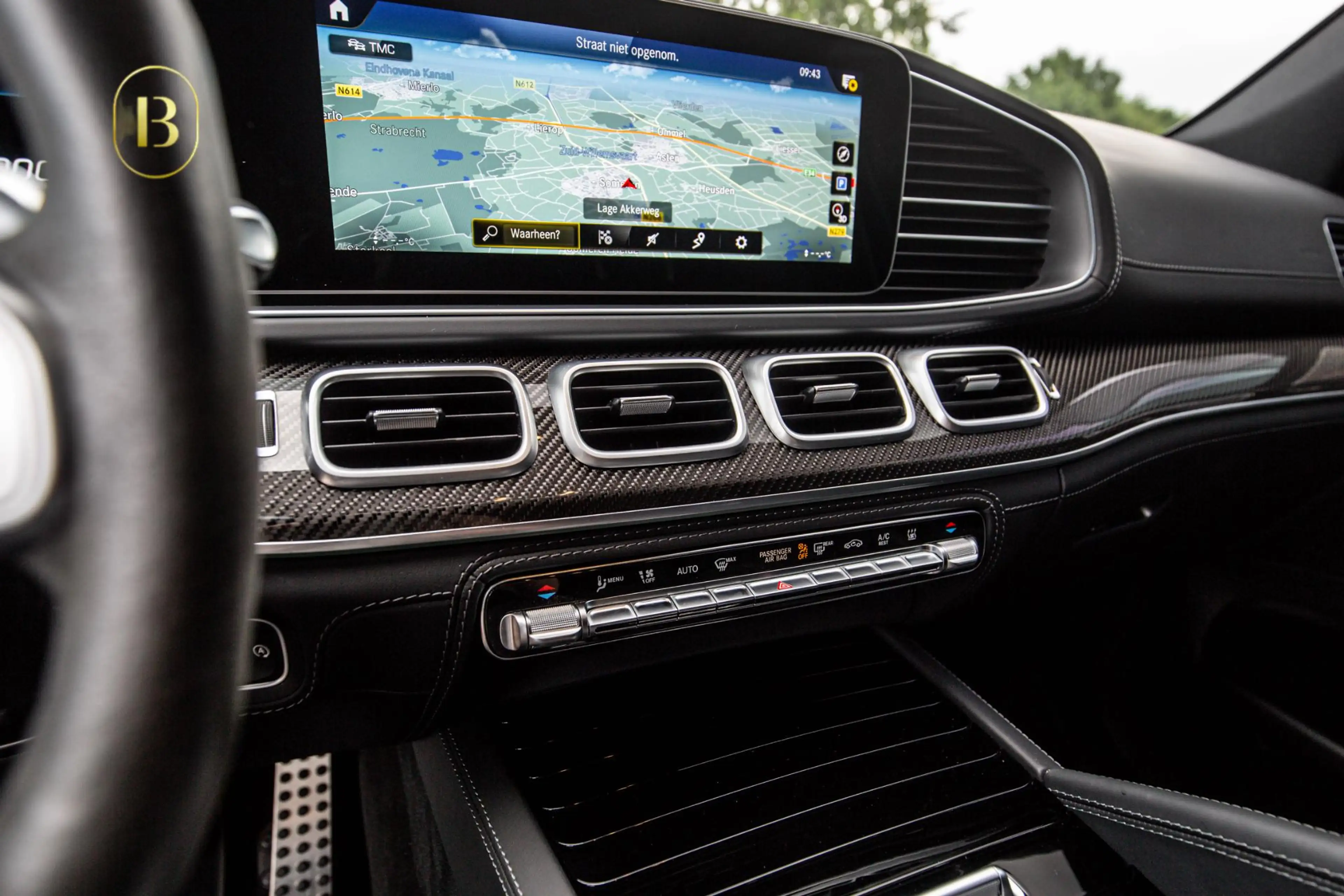 Mercedes-Benz GLS 63 AMG 4MATIC+ Premium Plus — photo 24