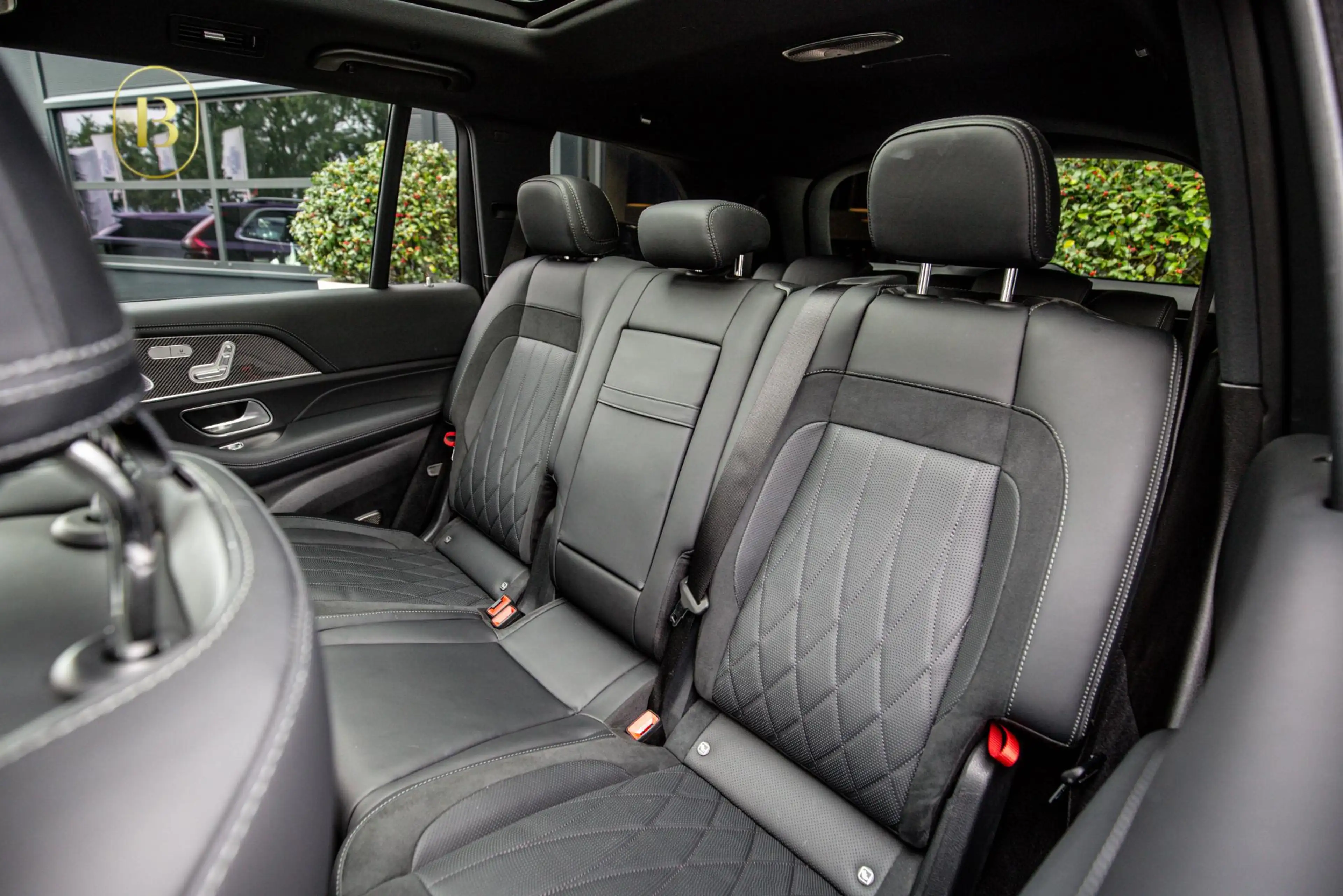Mercedes-Benz GLS 63 AMG 4MATIC+ Premium Plus — photo 27