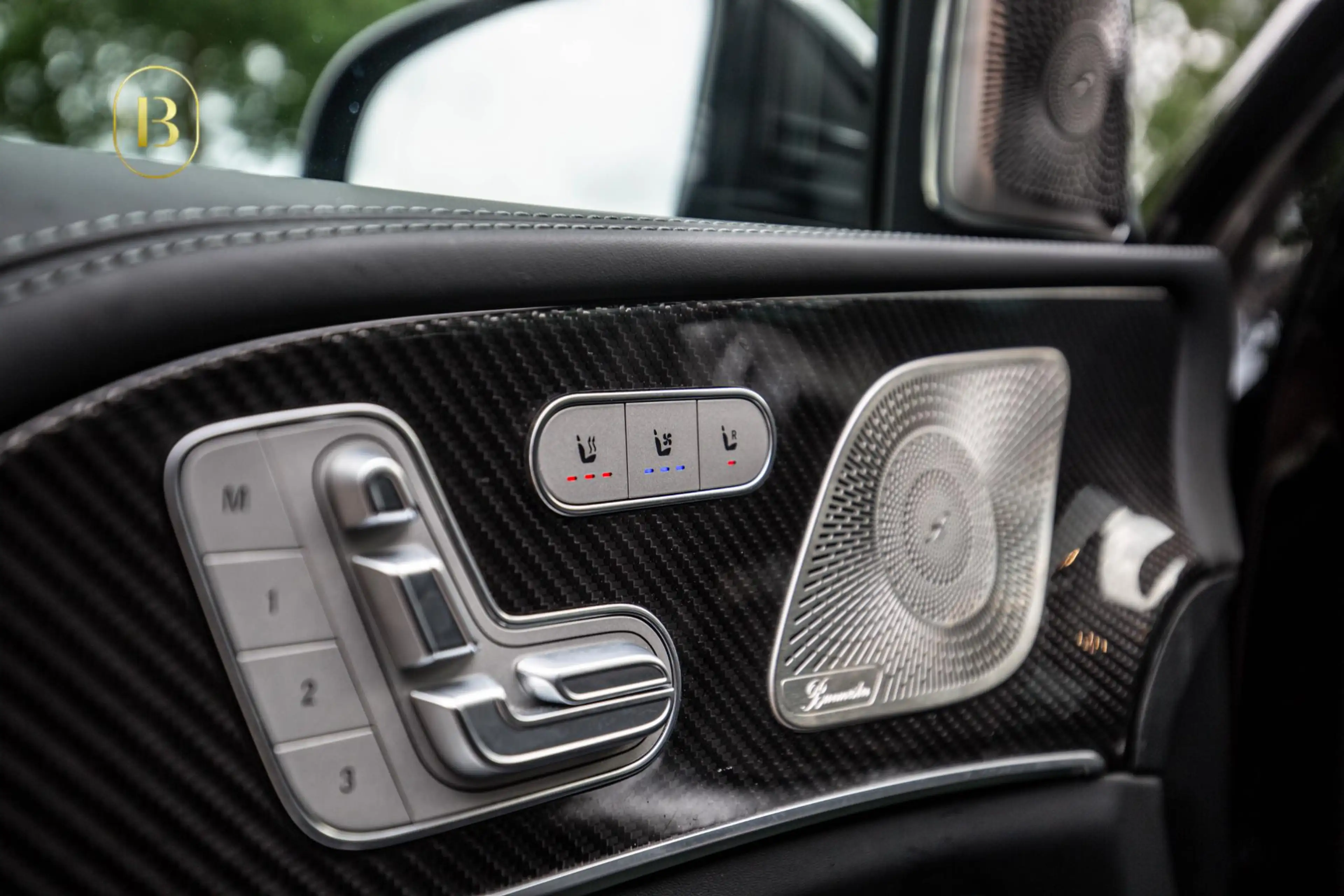 Mercedes-Benz GLS 63 AMG 4MATIC+ Premium Plus — photo 28