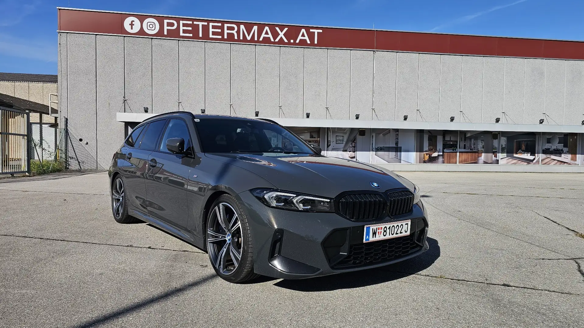 BMW 330 330e PHEV xDrive Touring Aut. - 1
