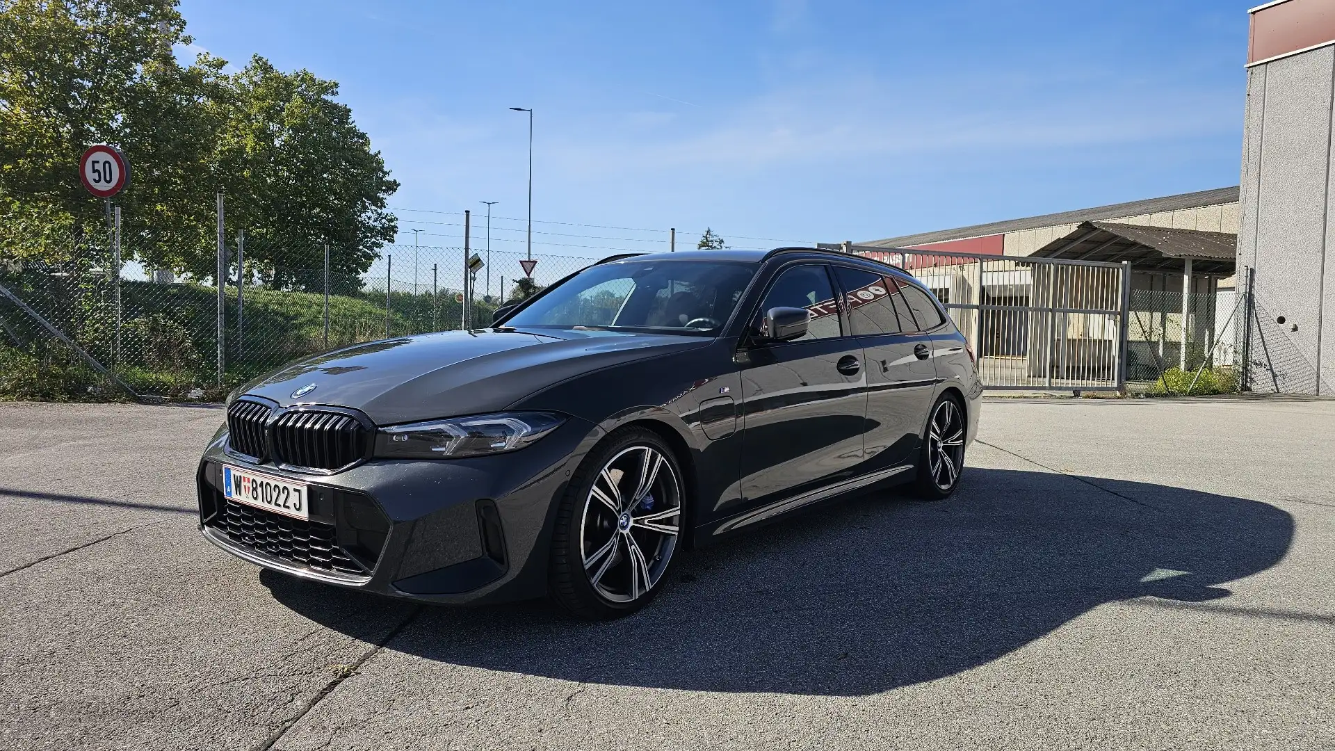 BMW 330 330e PHEV xDrive Touring Aut. - 2