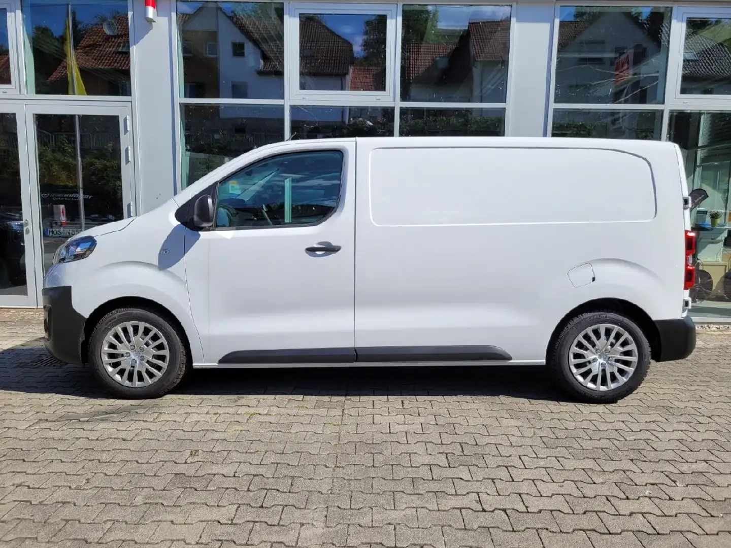 Opel Vivaro Edition M Weiß - 1