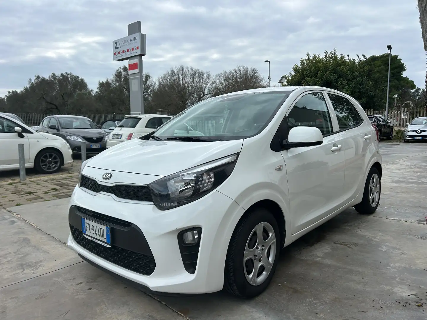Kia Picanto 1.0 12V GPL 5p. X Line Bianco - 1