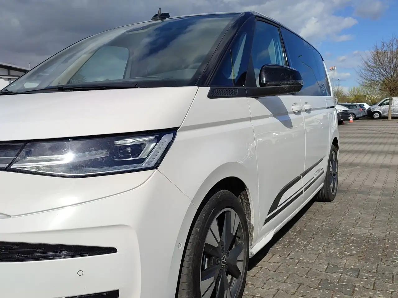 Volkswagen T7 Multivan Multivan 2.0 TDI DSG EDITION AHK*NAV*PANO*DIGI 15