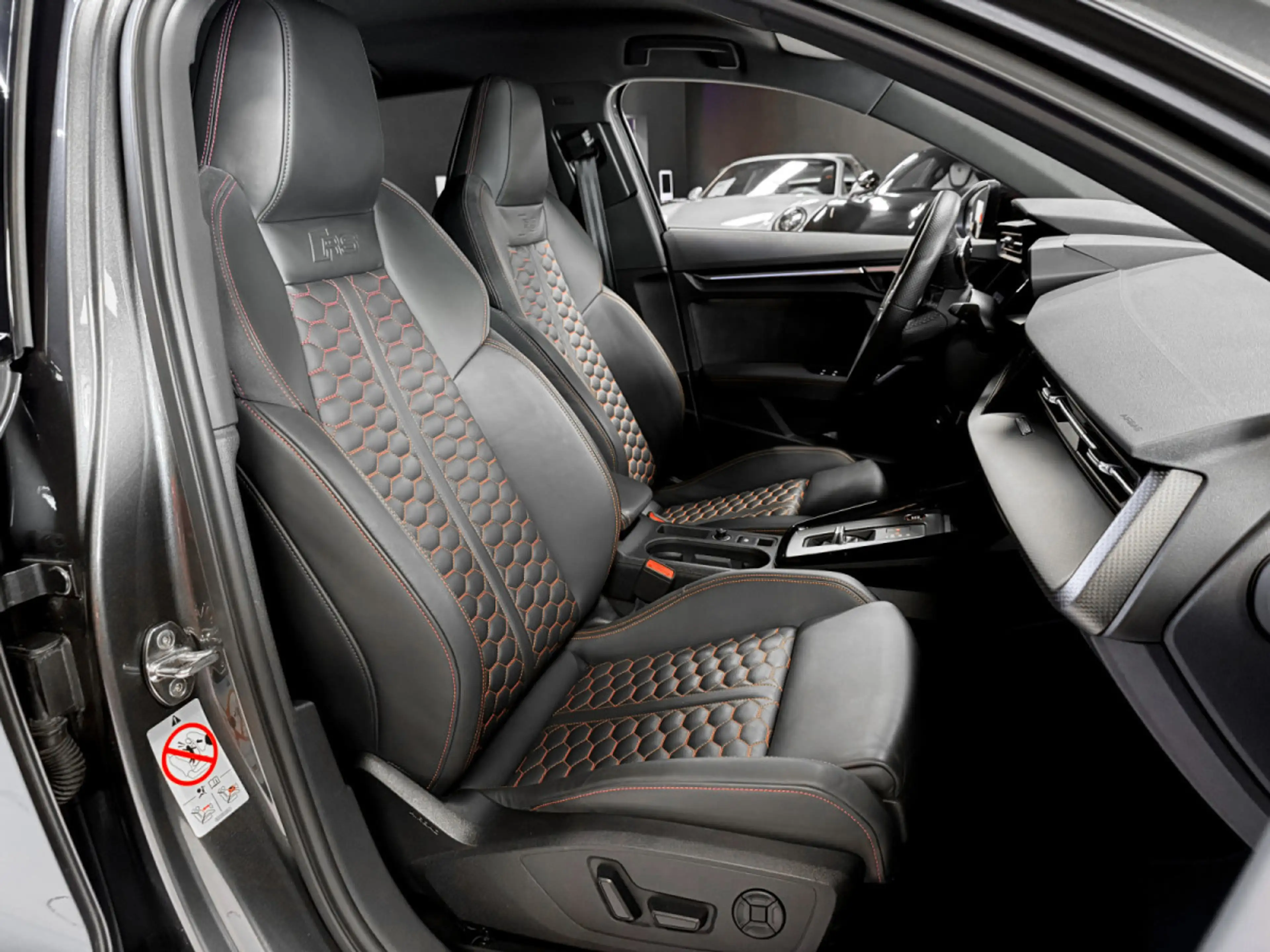 Audi RS3 SPORTBACK / B&O / CERAMIC / CAM / VALCONA — photo 13