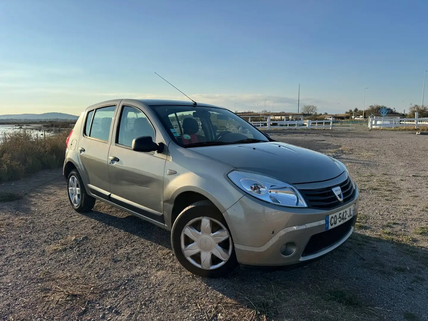 Dacia Sandero Sandero 1.4 MPI 75 Ambiance Gris - 2