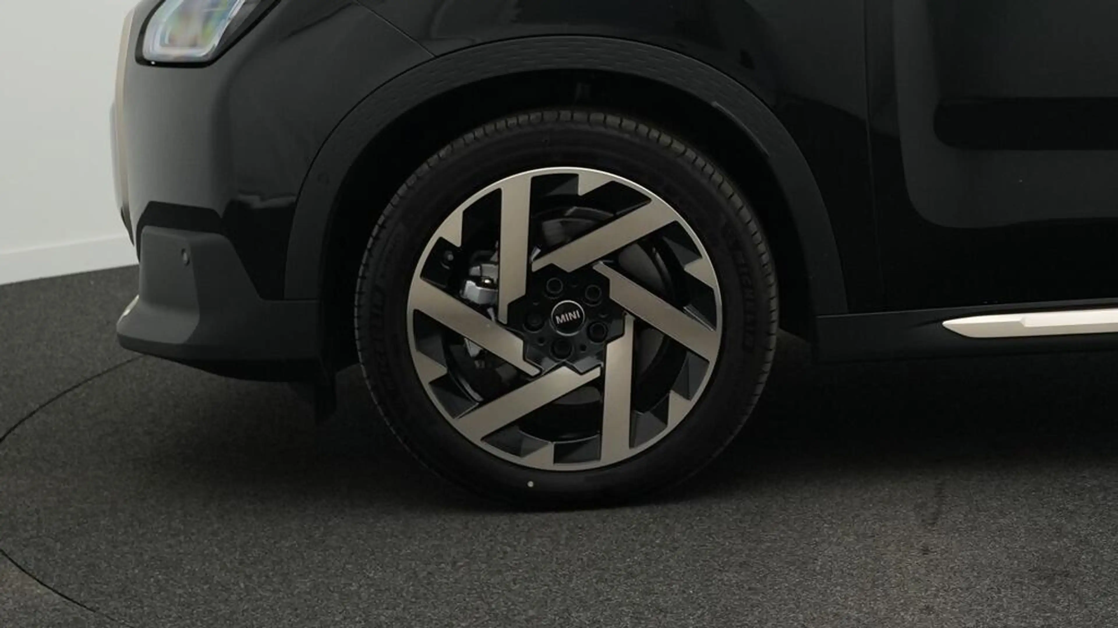 MINI Countryman C Favoured Trim — photo 11