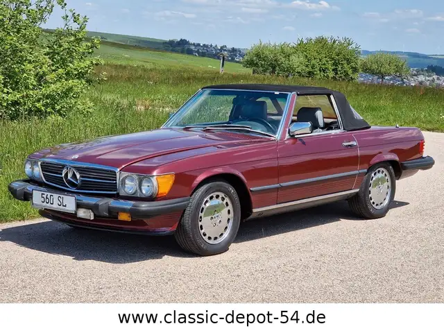Mercedes-Benz SL 560