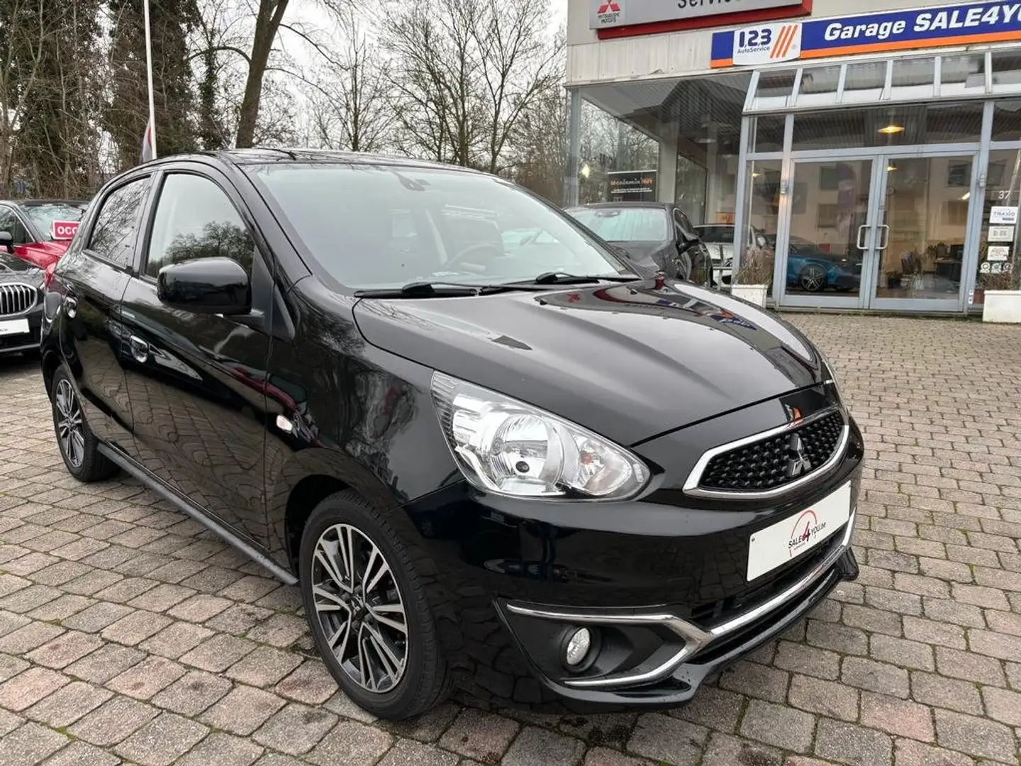 Mitsubishi Space Star 1.2i ClearTec Instyle CVT Noir - 2