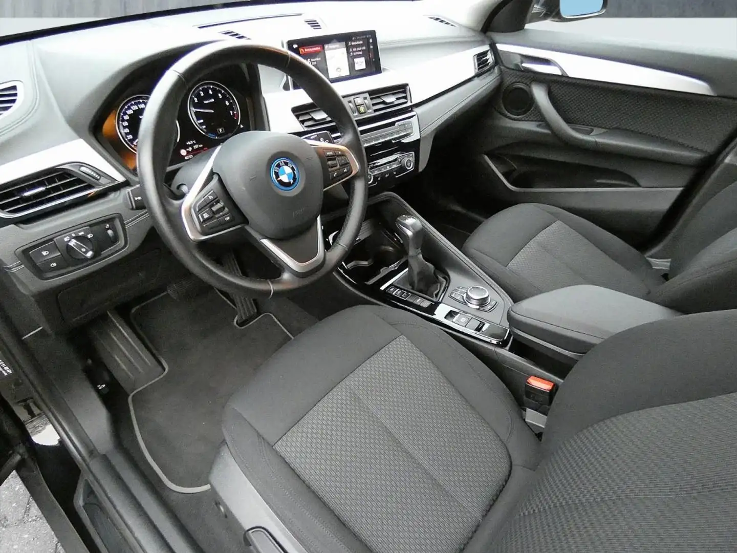 BMW X2 xDrive25e Advantage - 2
