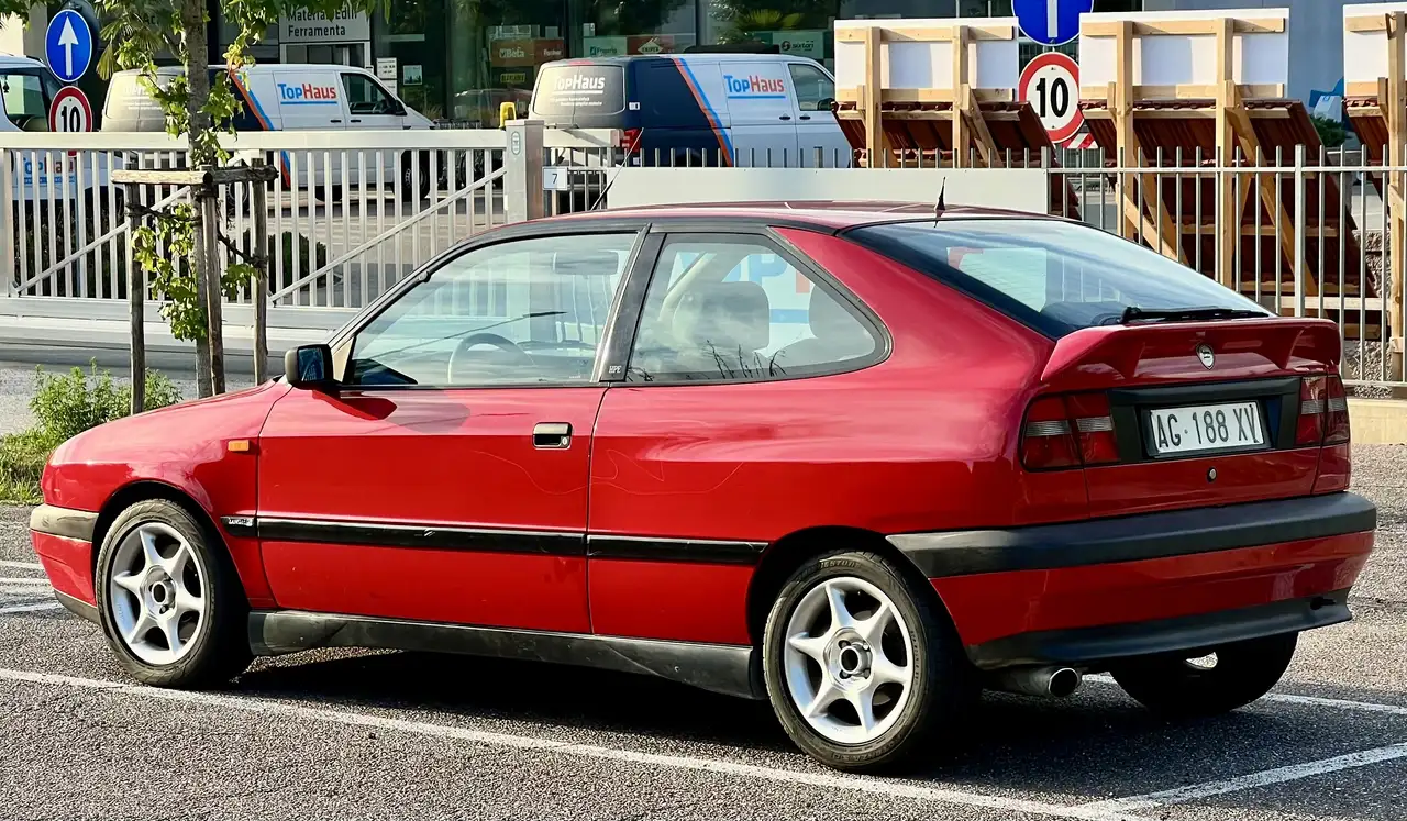 Lancia Delta HPE 2.0 HF, foto 6