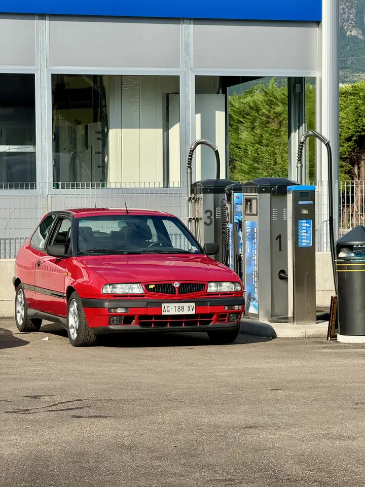 Lancia Delta HPE 2.0 HF, foto 4