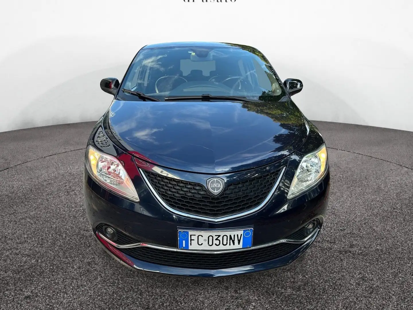Lancia Ypsilon 5 Porte 1.2 8v 69cv Gold Bleu - 2