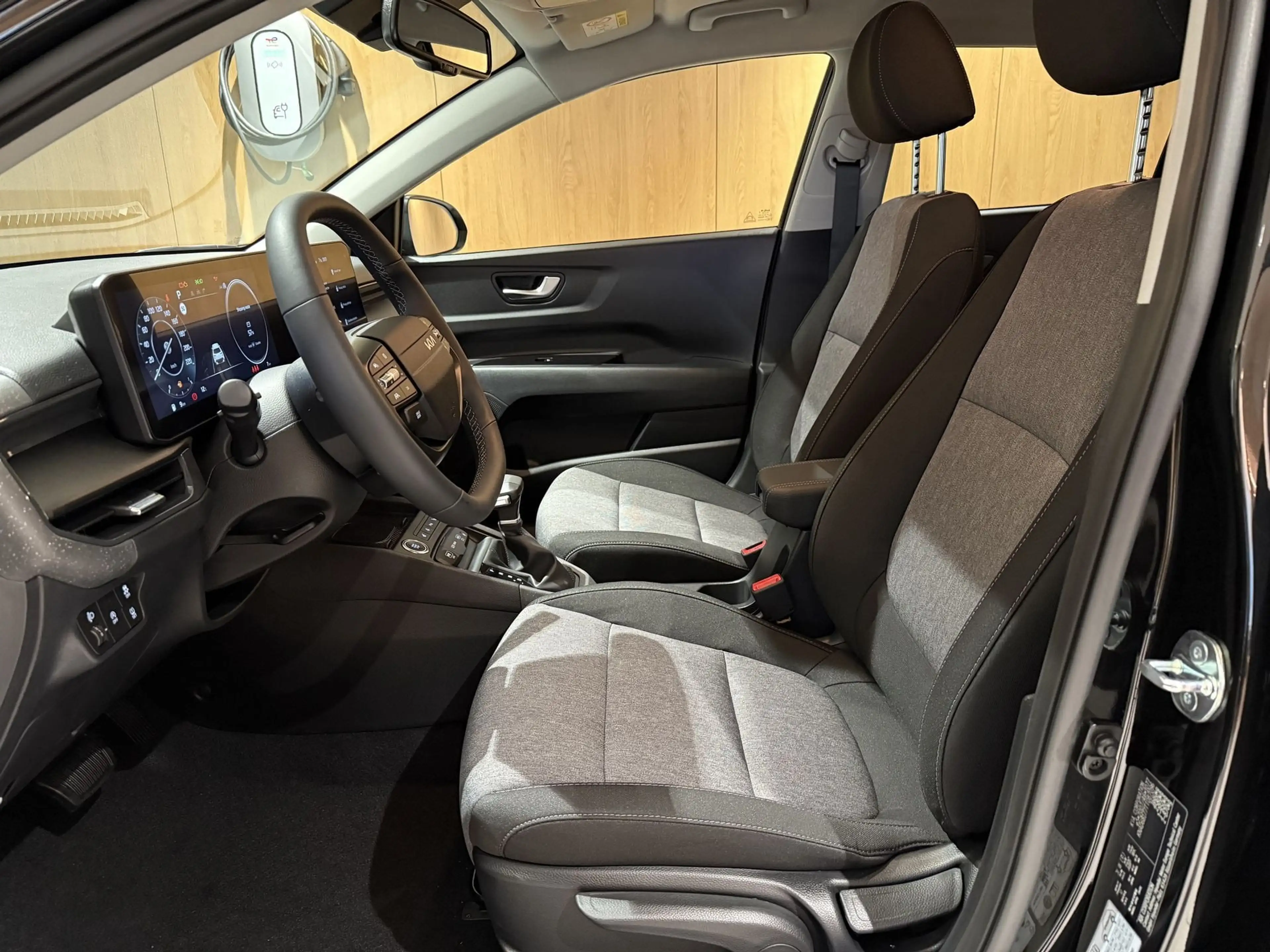 Kia Stonic Pulse DCT7 — photo 13