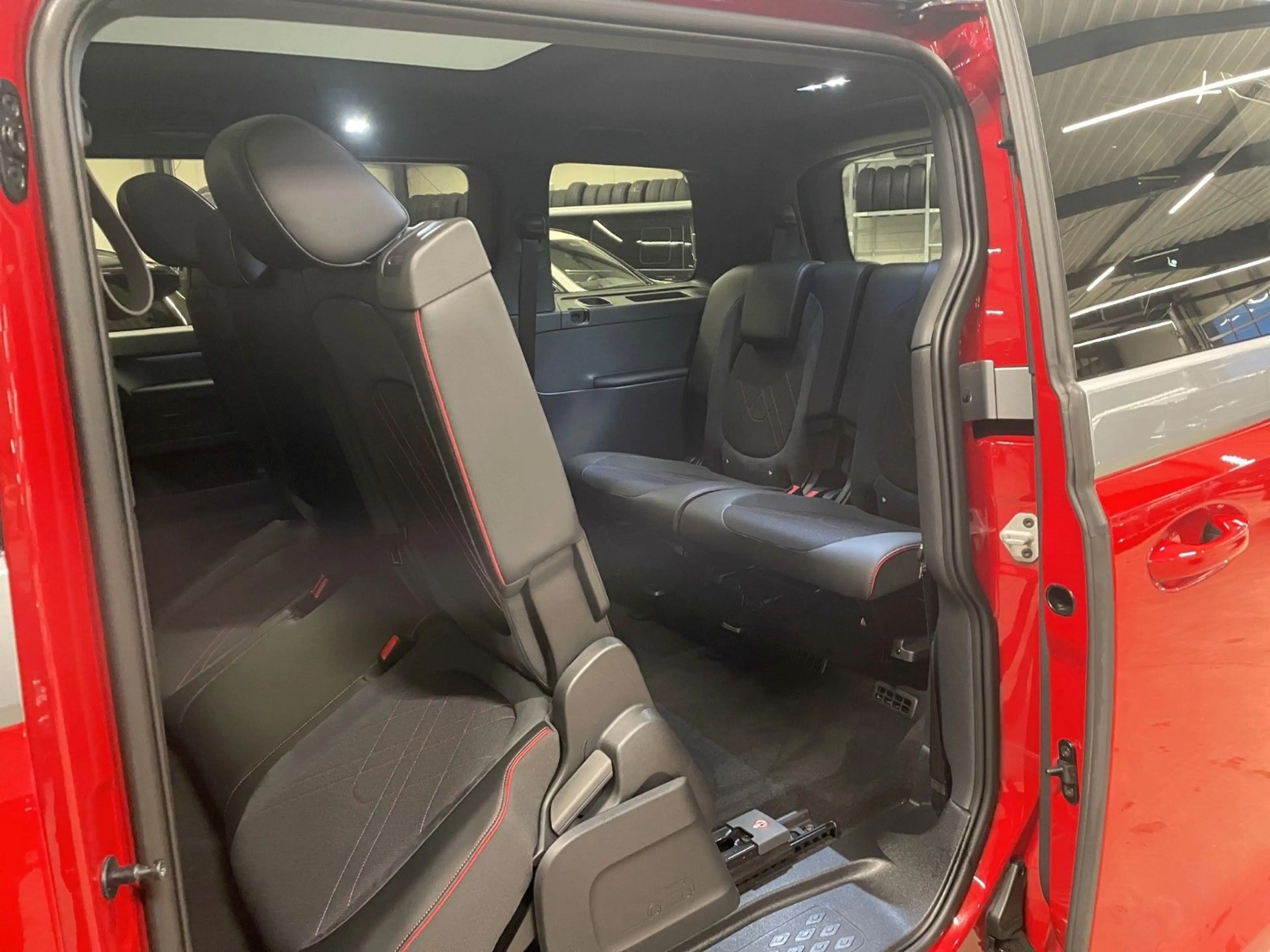 Volkswagen ID. Buzz 250 kW GTX LR 4M ACC AHK 3ZK 360° SHZ — photo 14