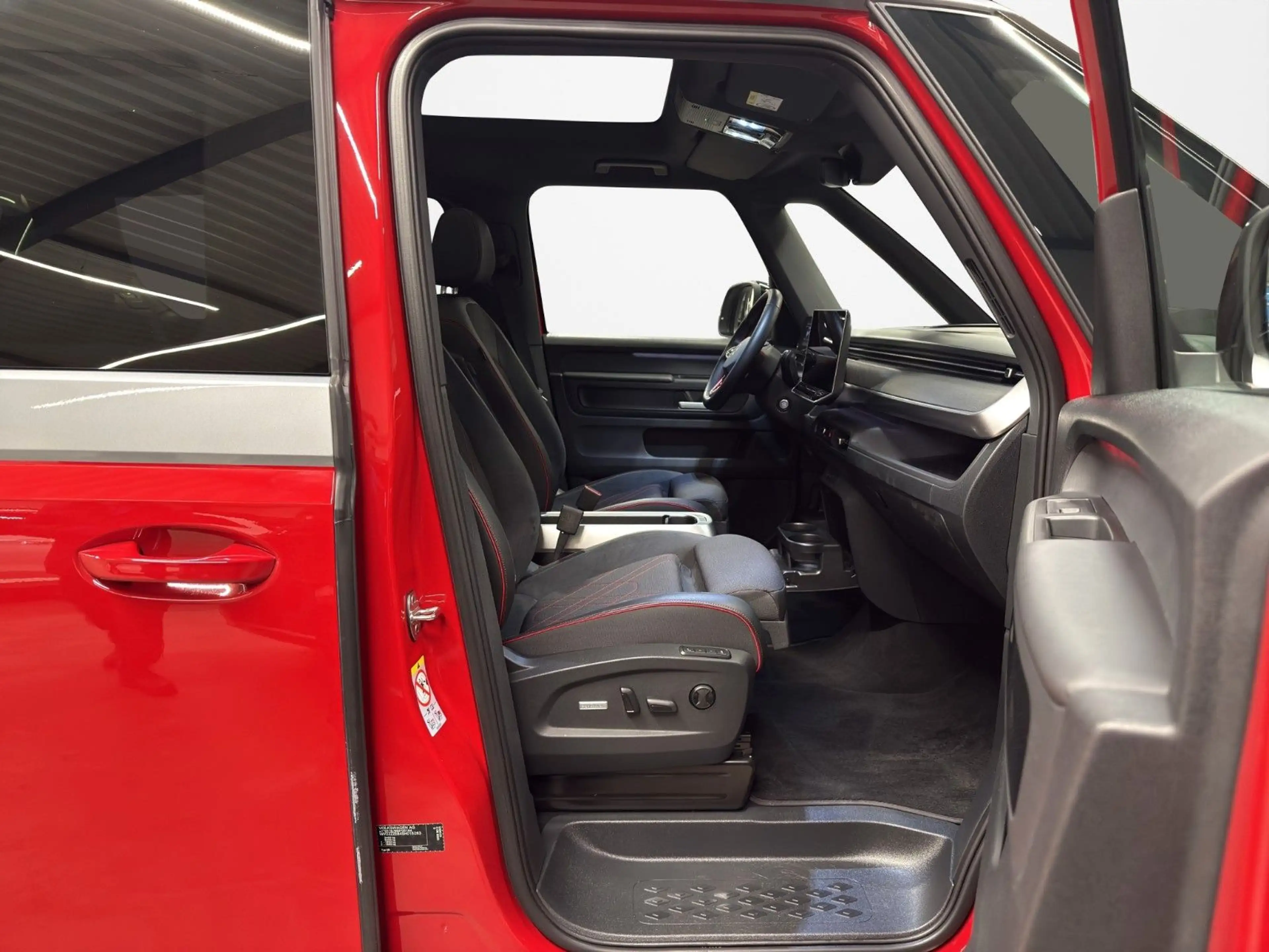 Volkswagen ID. Buzz 250 kW GTX LR 4M ACC AHK 3ZK 360° SHZ — photo 12
