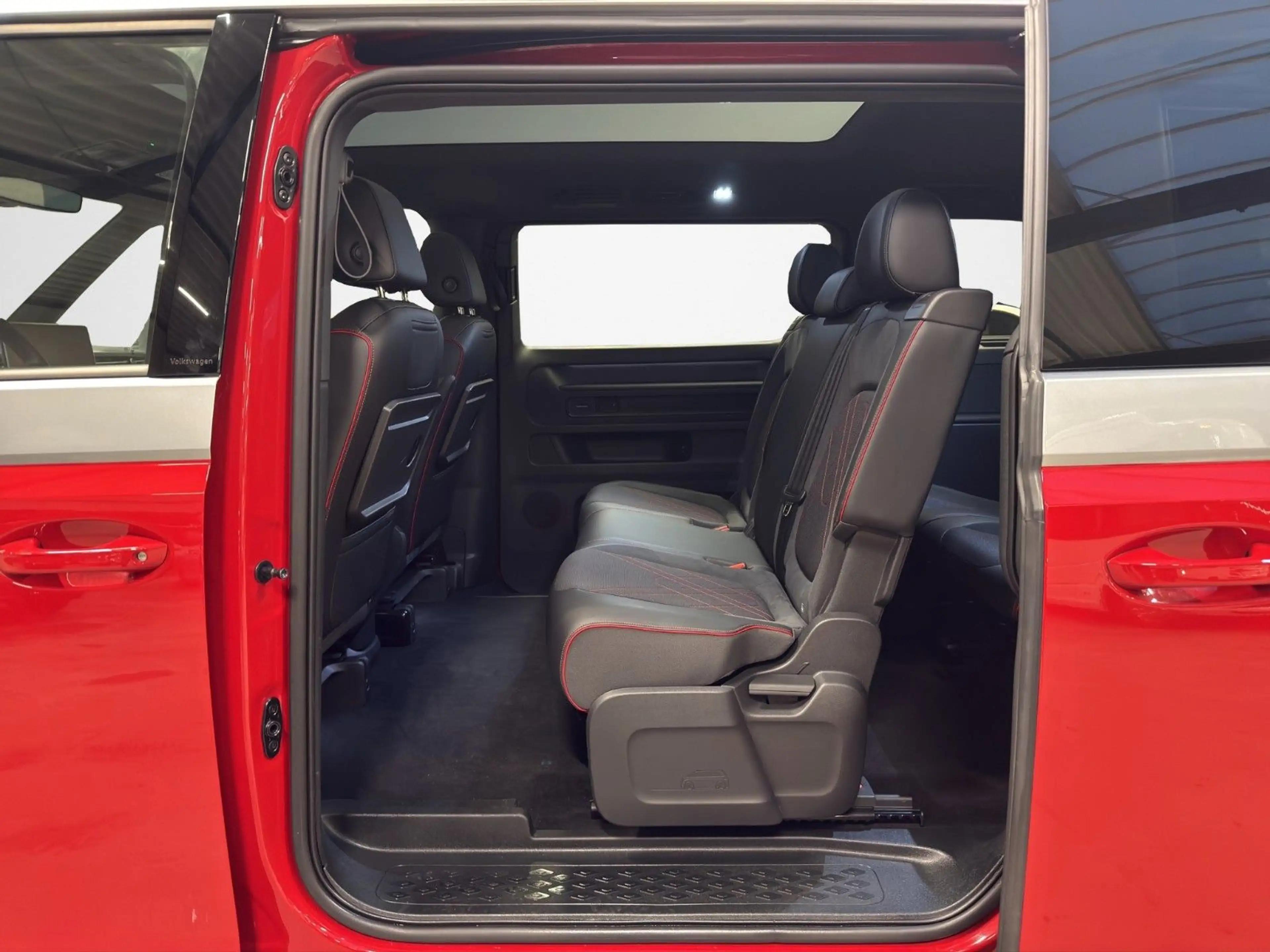 Volkswagen ID. Buzz 250 kW GTX LR 4M ACC AHK 3ZK 360° SHZ — photo 13