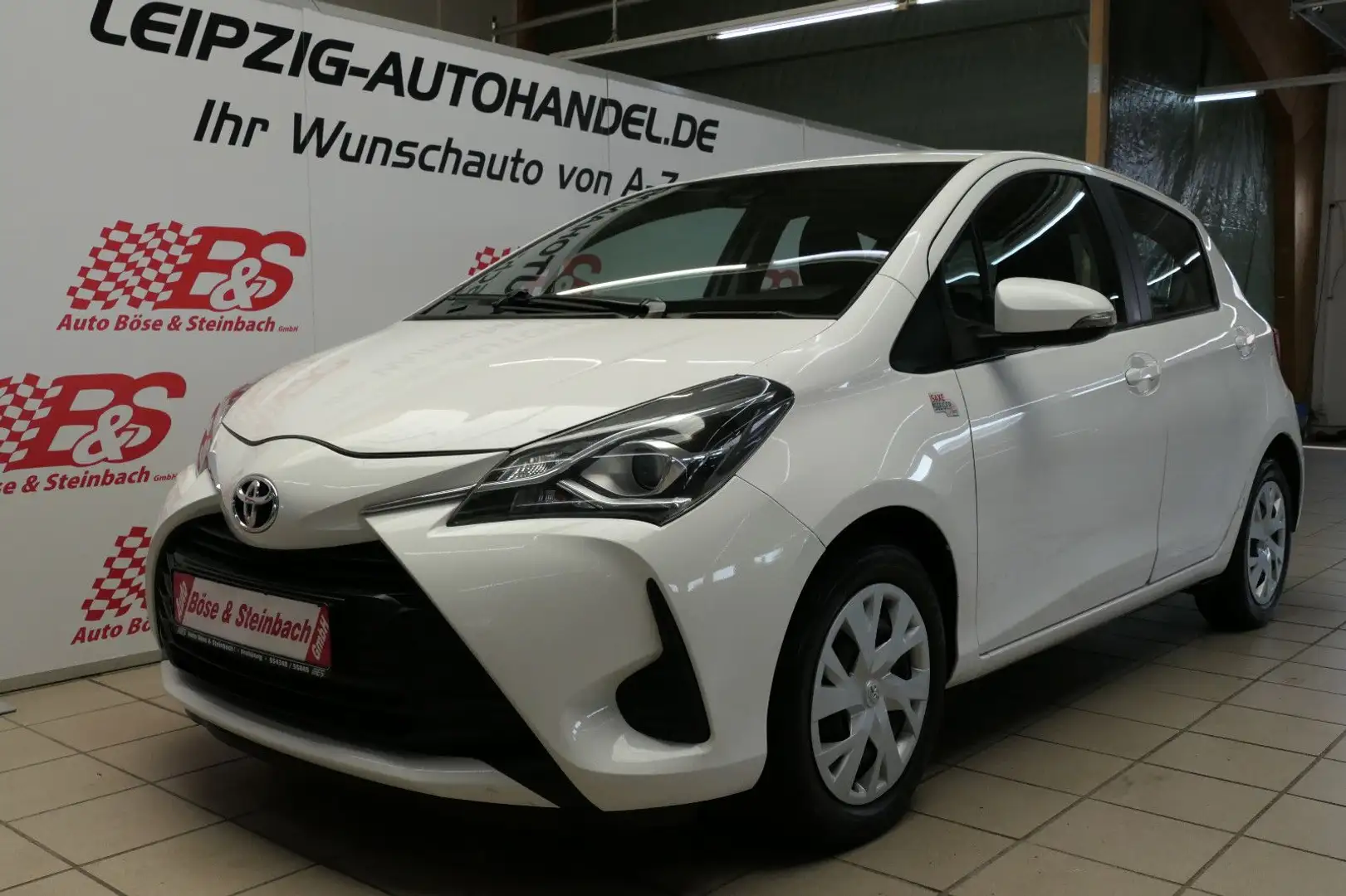 Toyota Yaris Comfort *KLIMA*5-TÜRER* Blanc - 1