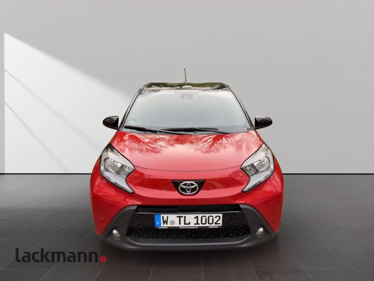 Toyota Aygo X 1.0 Team D*Safety Sense*Design-Paket* Rot - 2
