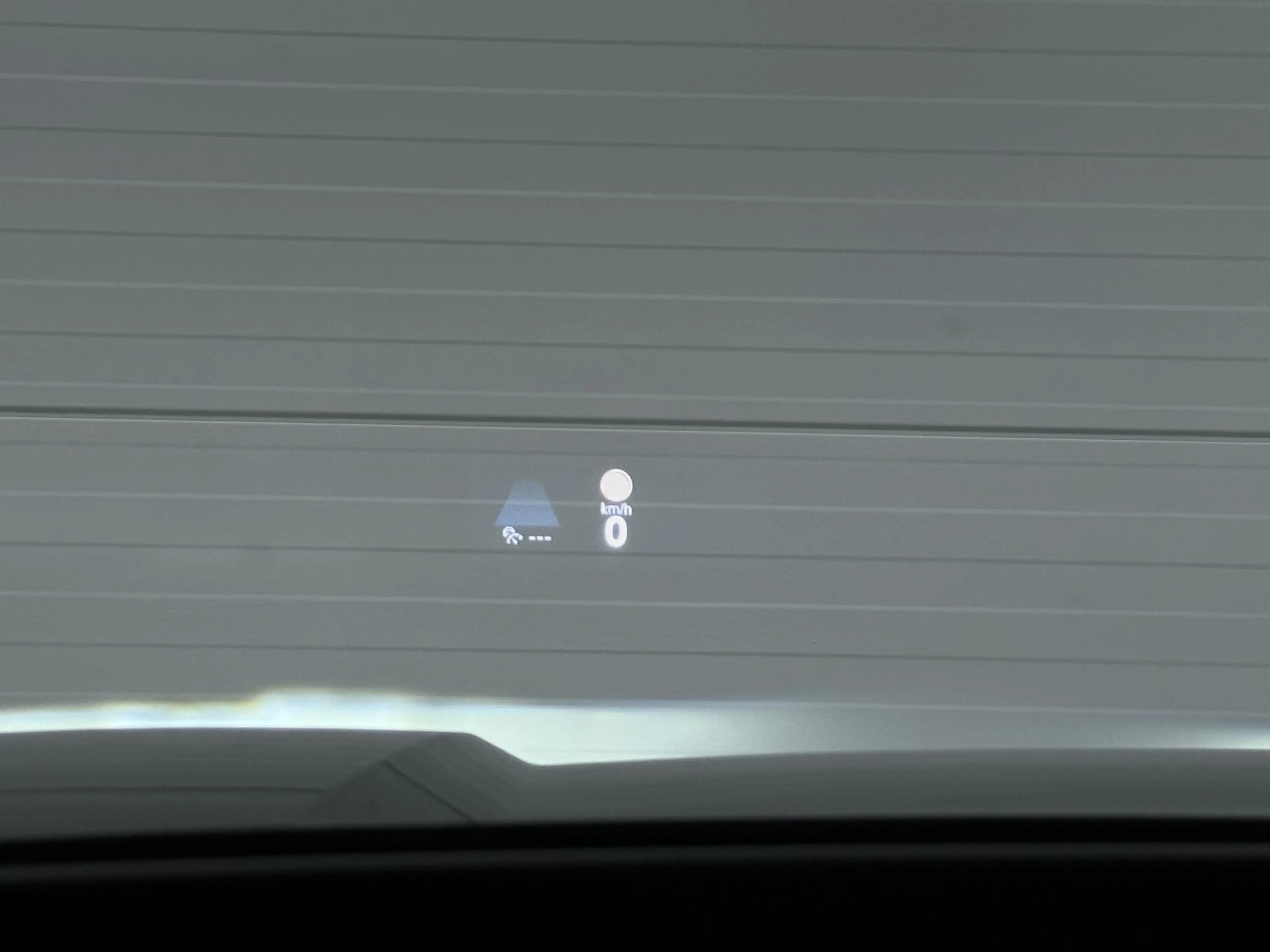 Volkswagen T-Roc 1.5 eTsi R-line First Edition | Head-up Display | — photo 13