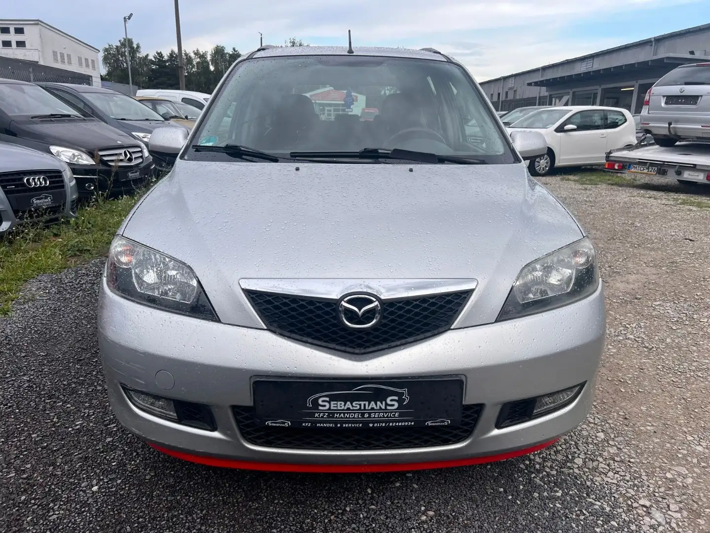 Mazda 2 1.4 16V Active Klima el.Fenster Tüv 05/27 Argent - 2