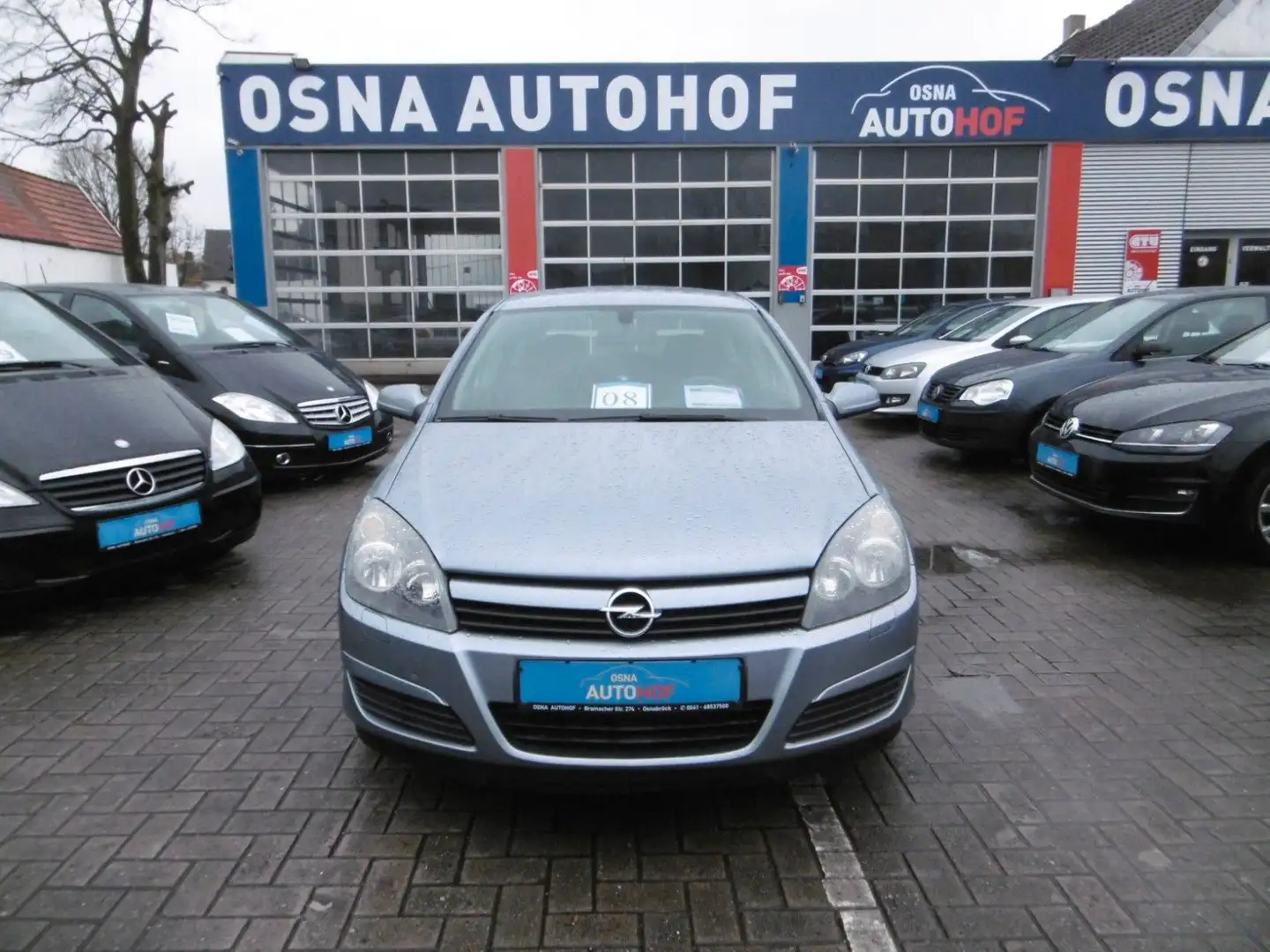 Opel Astra H Lim. Enjoy Silber - 2
