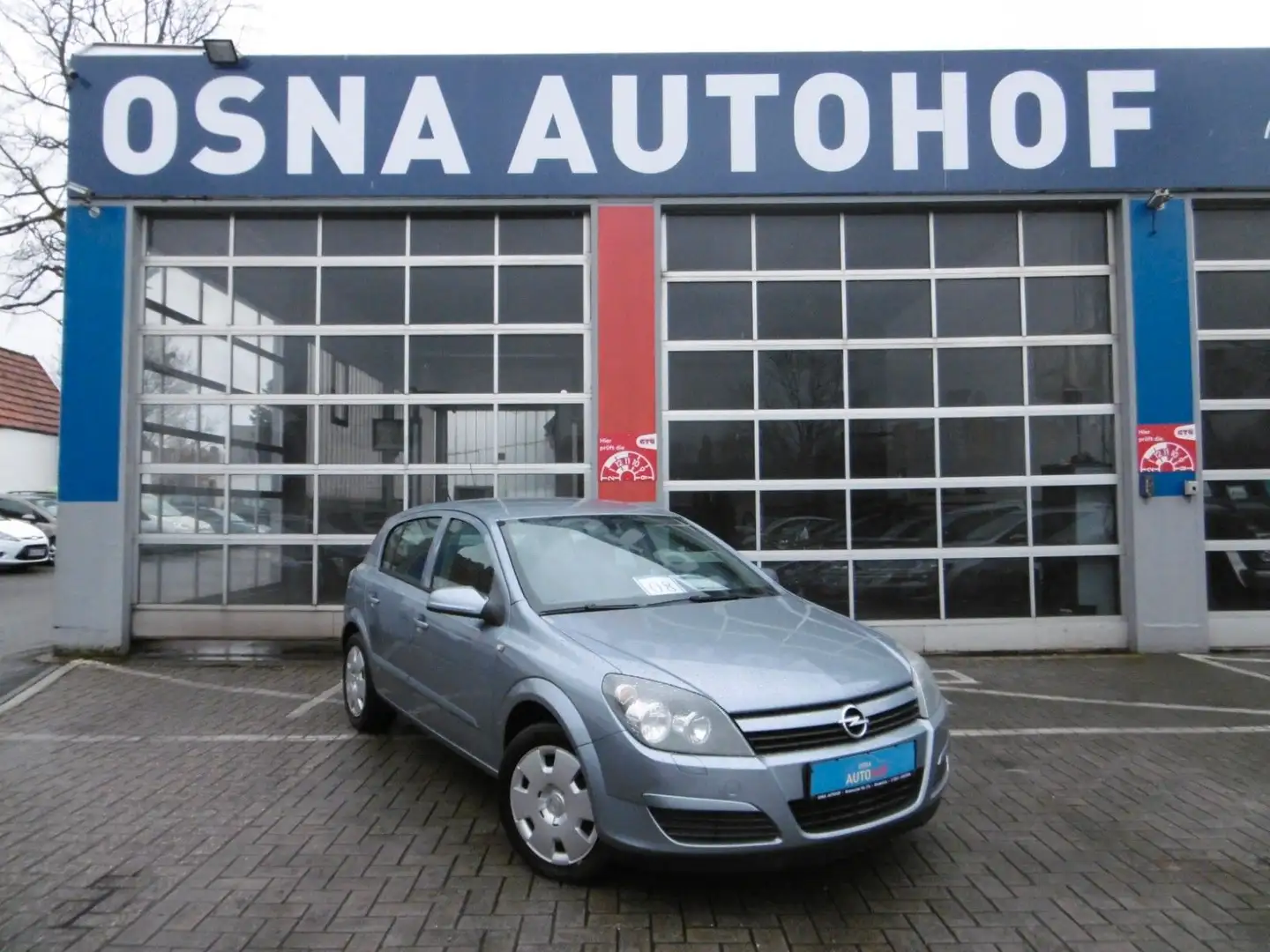 Opel Astra H Lim. Enjoy Silber - 1