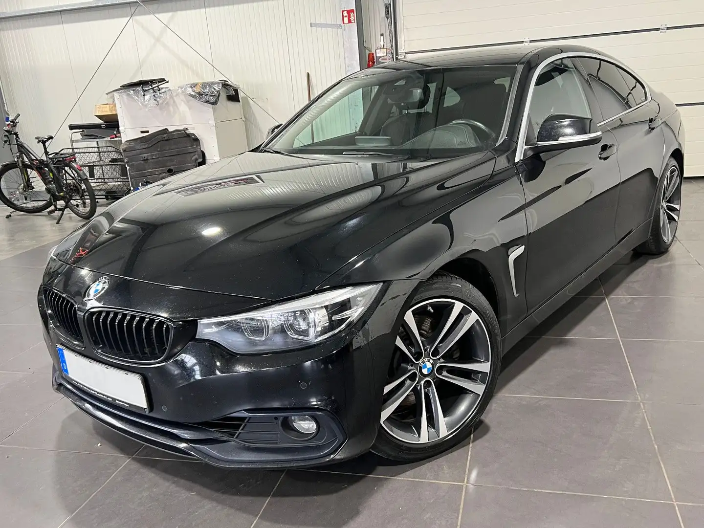 BMW 430 i Gran Coupe Automatik **Navi*SHZ*PDC*Temp** Noir - 1