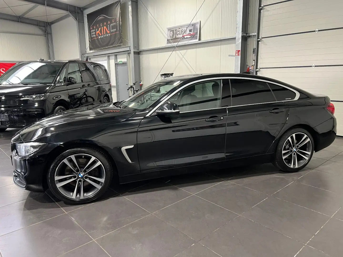 BMW 430 i Gran Coupe Automatik **Navi*SHZ*PDC*Temp** Noir - 2