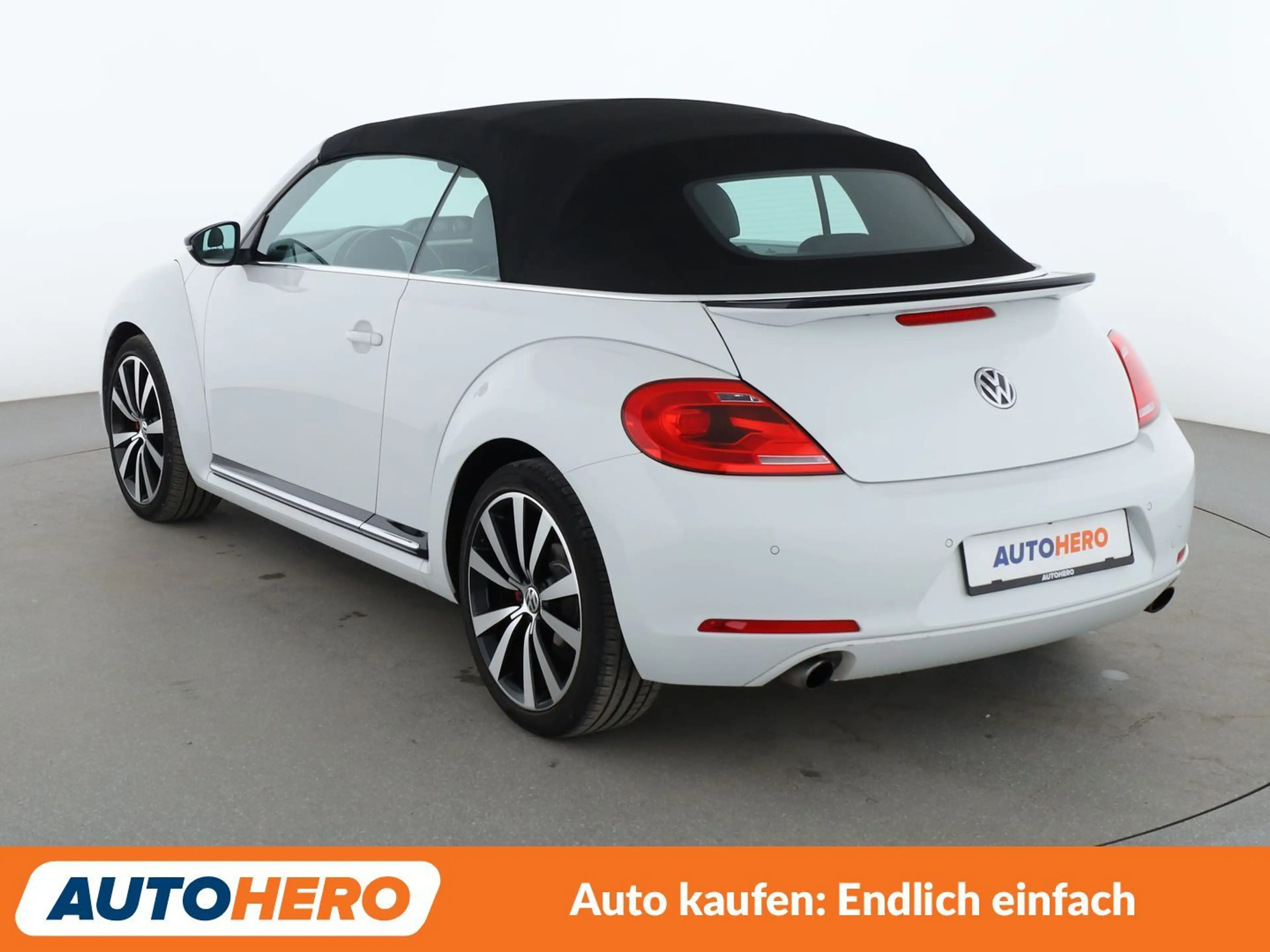 Volkswagen Beetle 2.0 TSI Sport BMT Aut. *NAVI*TEMPO*PDC*SHZ* — photo 4