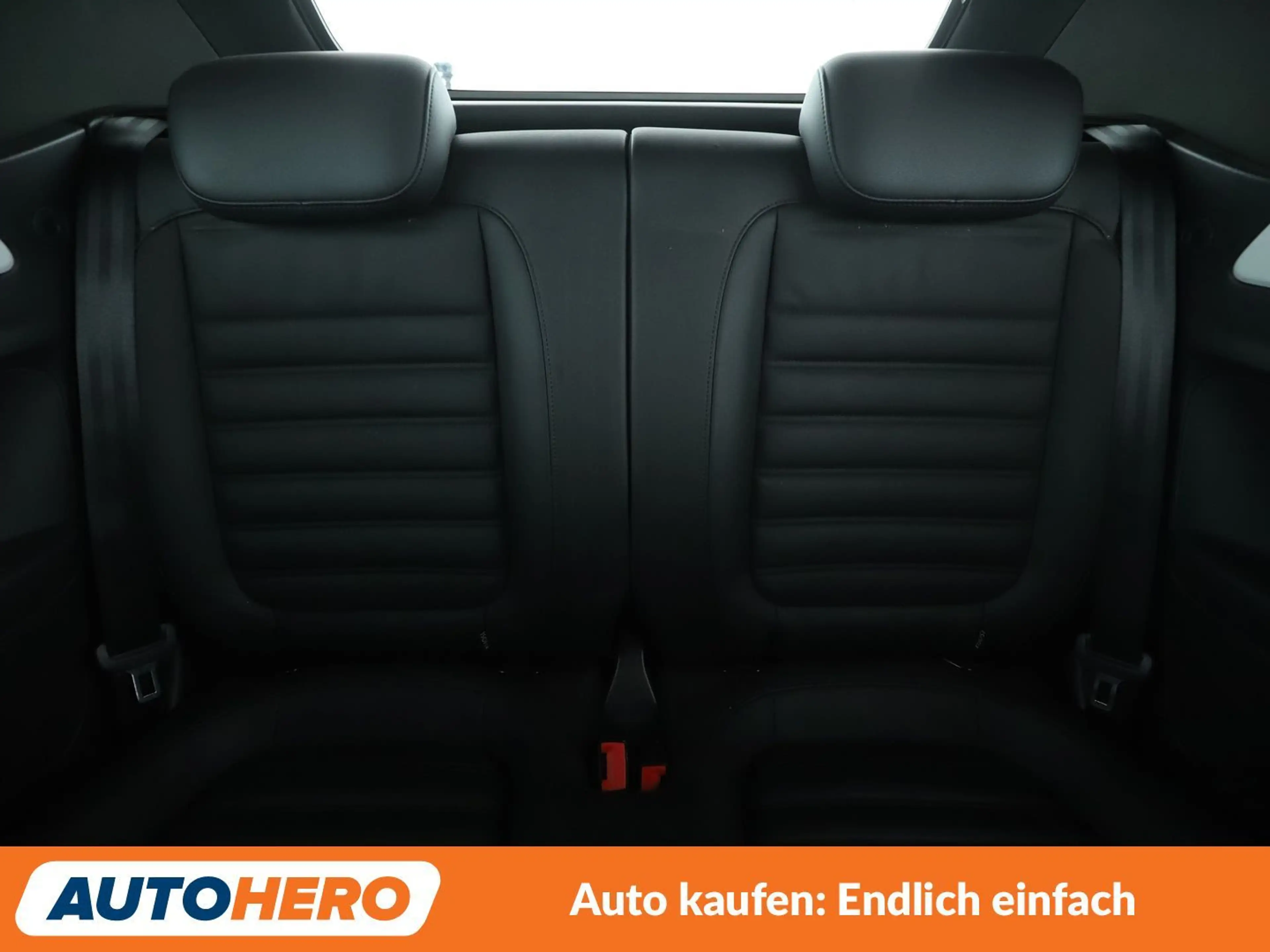 Volkswagen Beetle 2.0 TSI Sport BMT Aut. *NAVI*TEMPO*PDC*SHZ* — photo 15