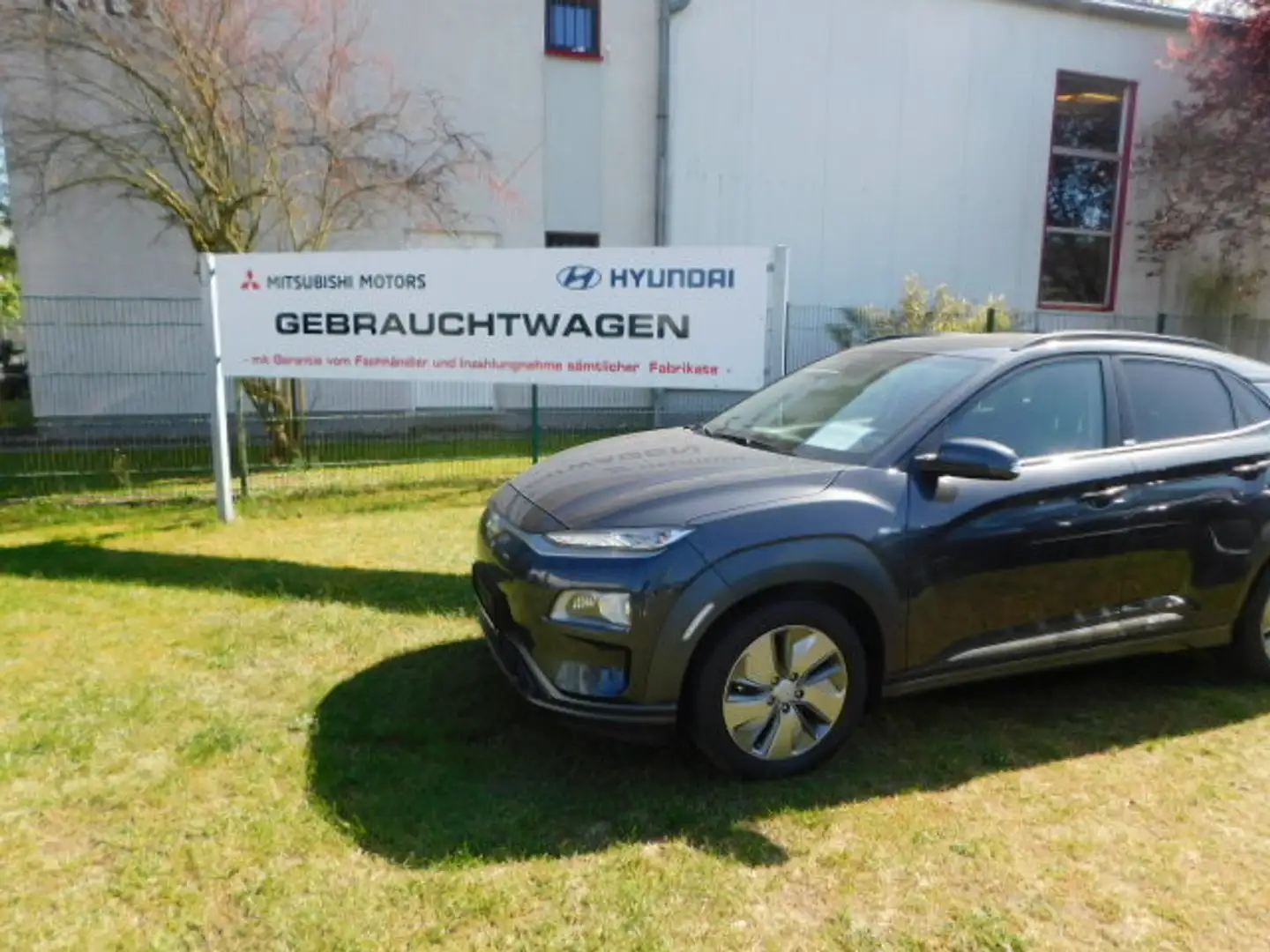 Hyundai KONA Kona Premium Elektro 2WD Gris - 1