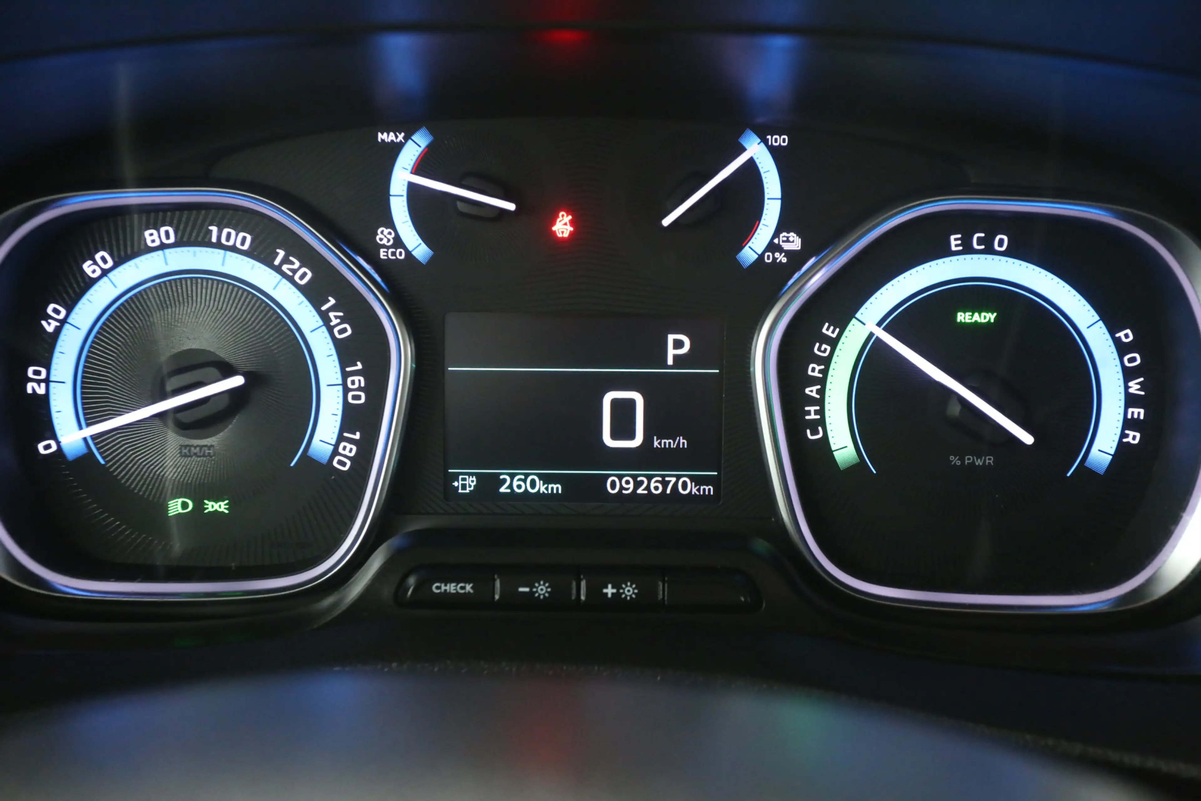 Peugeot e-Expert Kombi 75 kWh L3H1 8 Zits | Snelladen | SOH 90% | A — photo 17