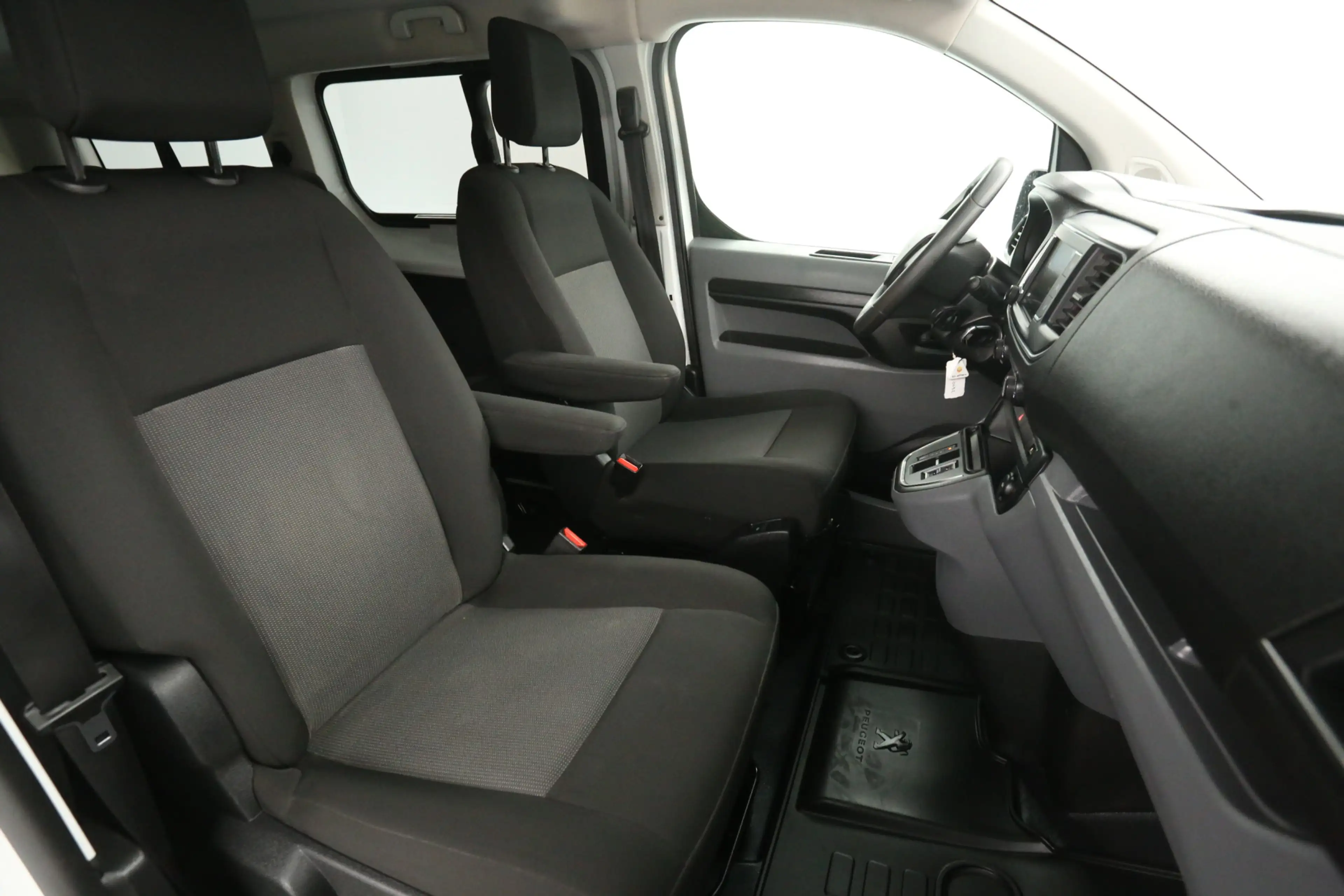 Peugeot e-Expert Kombi 75 kWh L3H1 8 Zits | Snelladen | SOH 90% | A — photo 12