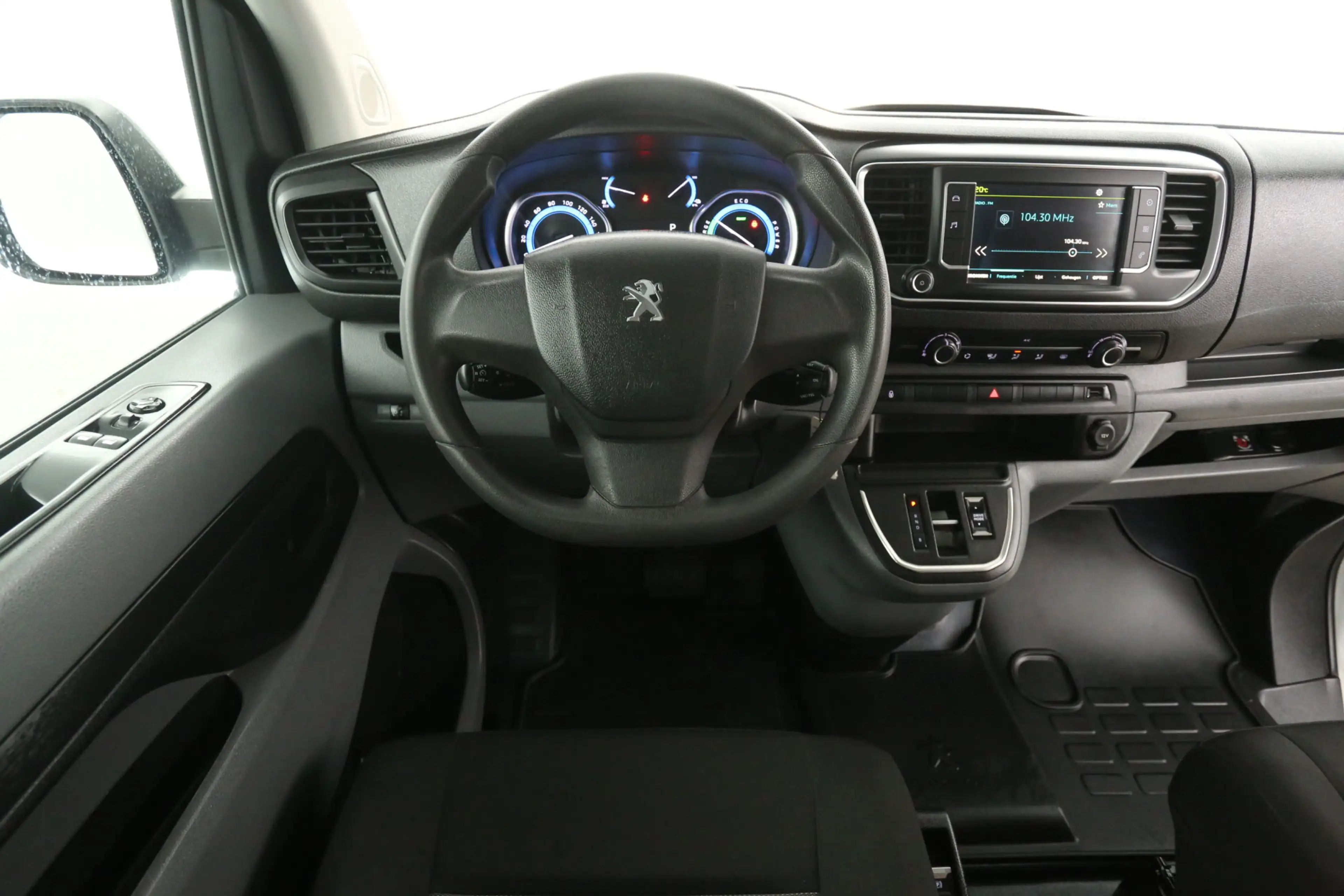 Peugeot e-Expert Kombi 75 kWh L3H1 8 Zits | Snelladen | SOH 90% | A — photo 2