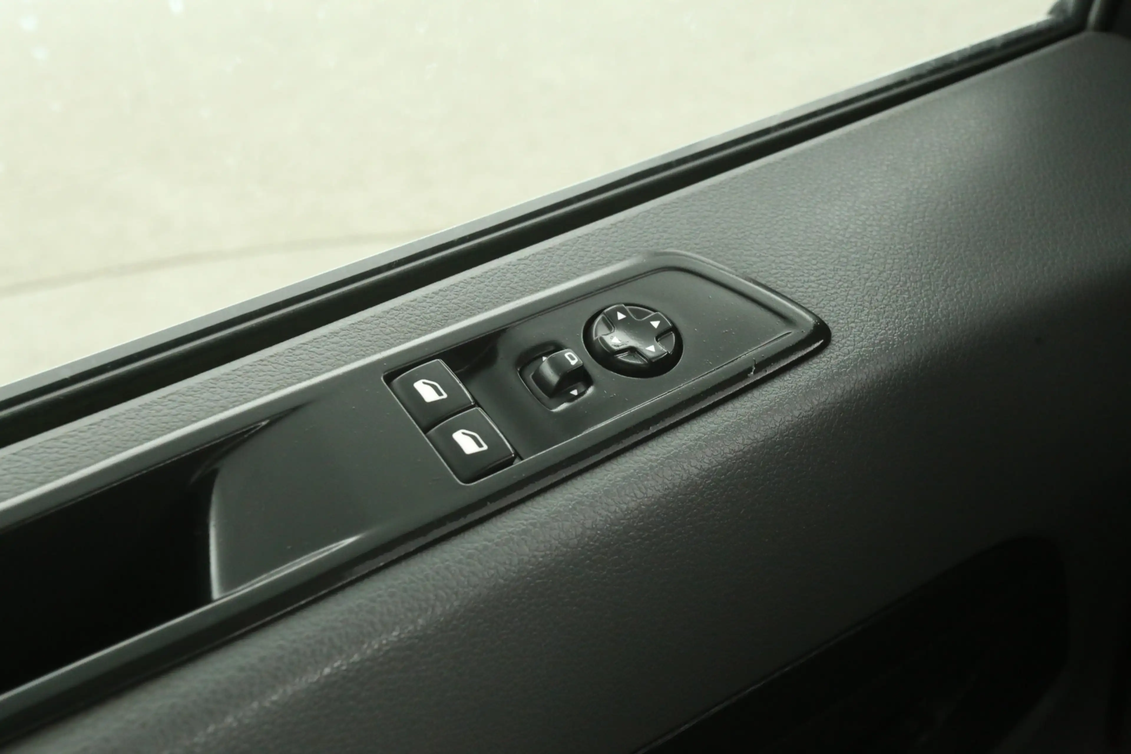 Peugeot e-Expert Kombi 75 kWh L3H1 8 Zits | Snelladen | SOH 90% | A — photo 22