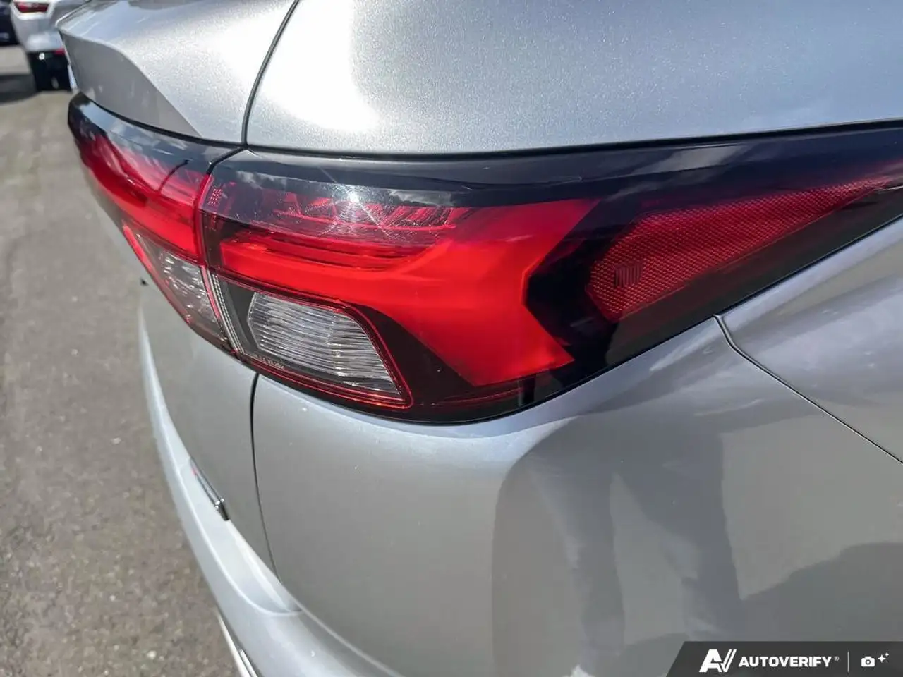 Mitsubishi Outlander снимка Mitsubishi Outlander