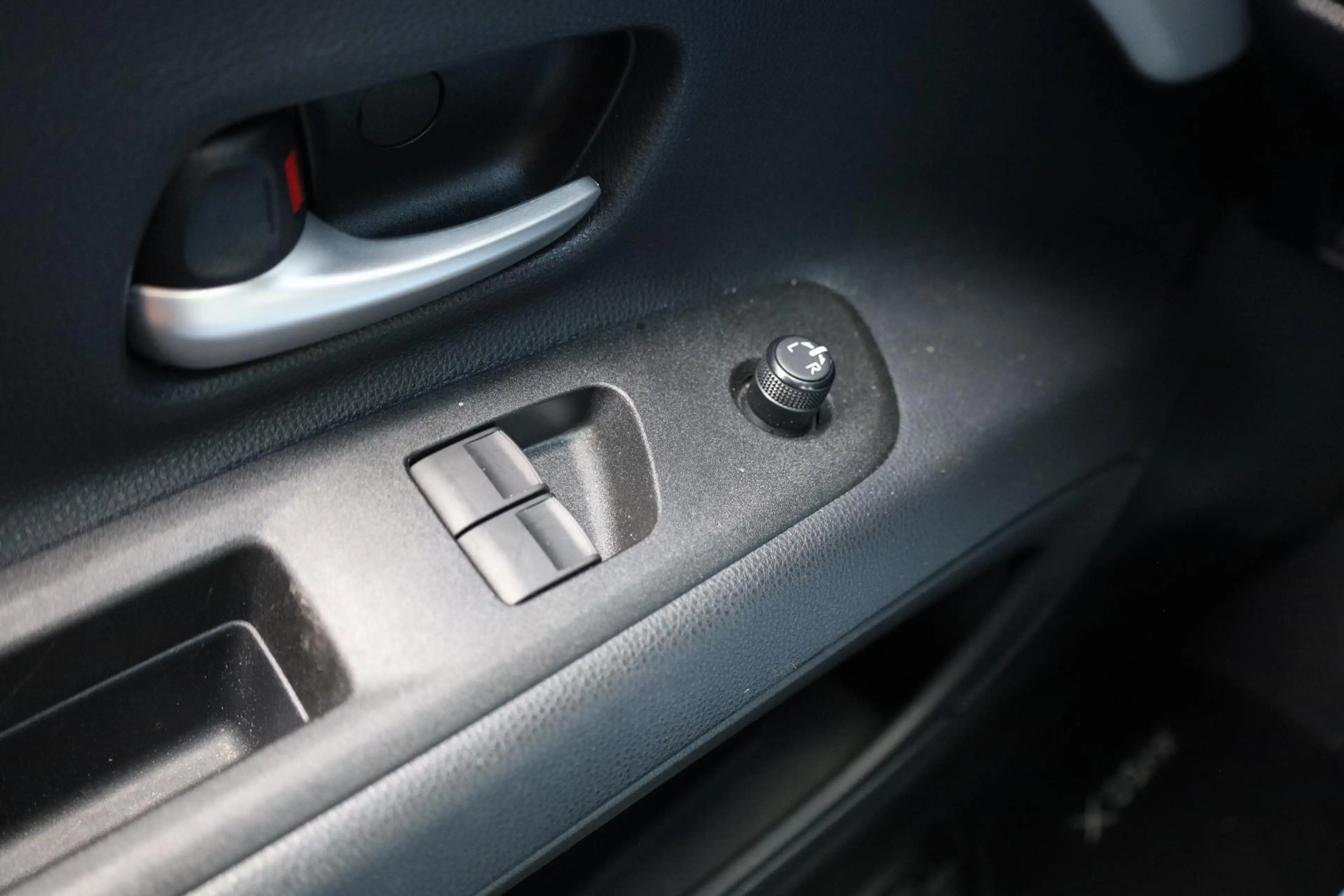 Toyota Aygo X 1.0 VVT-i S-CVT Play — photo 31