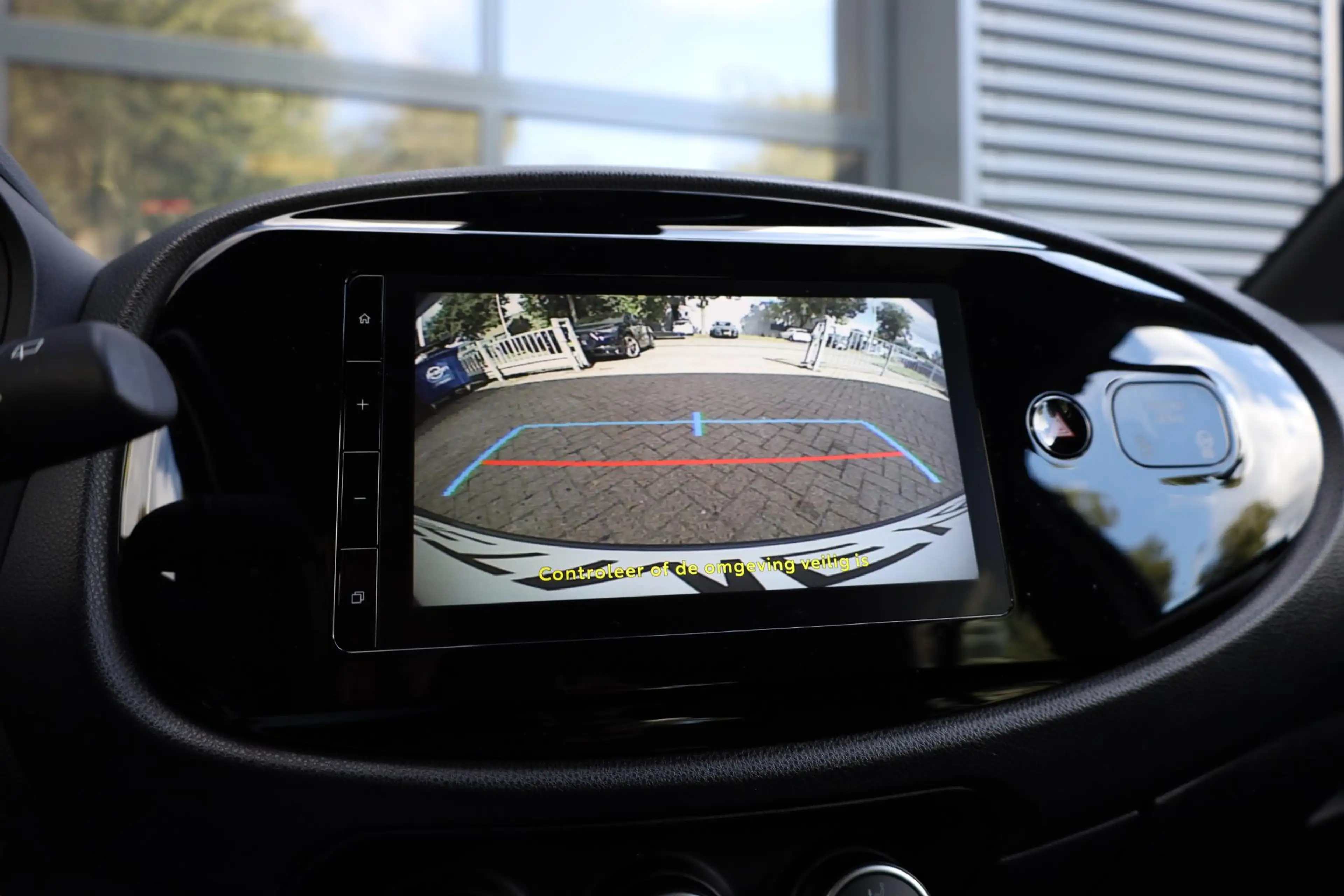Toyota Aygo X 1.0 VVT-i S-CVT Play — photo 11