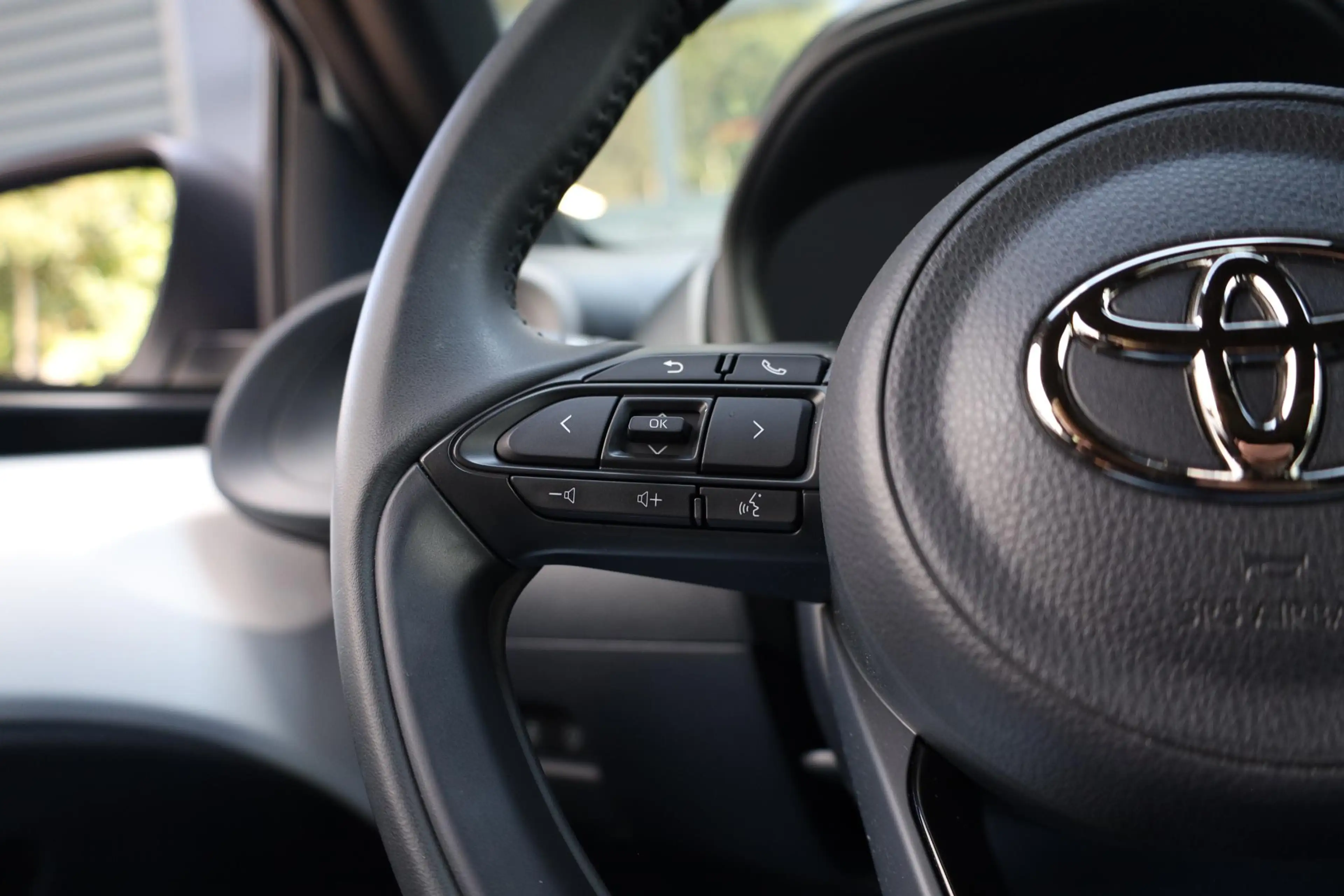 Toyota Aygo X 1.0 VVT-i S-CVT Play — photo 25