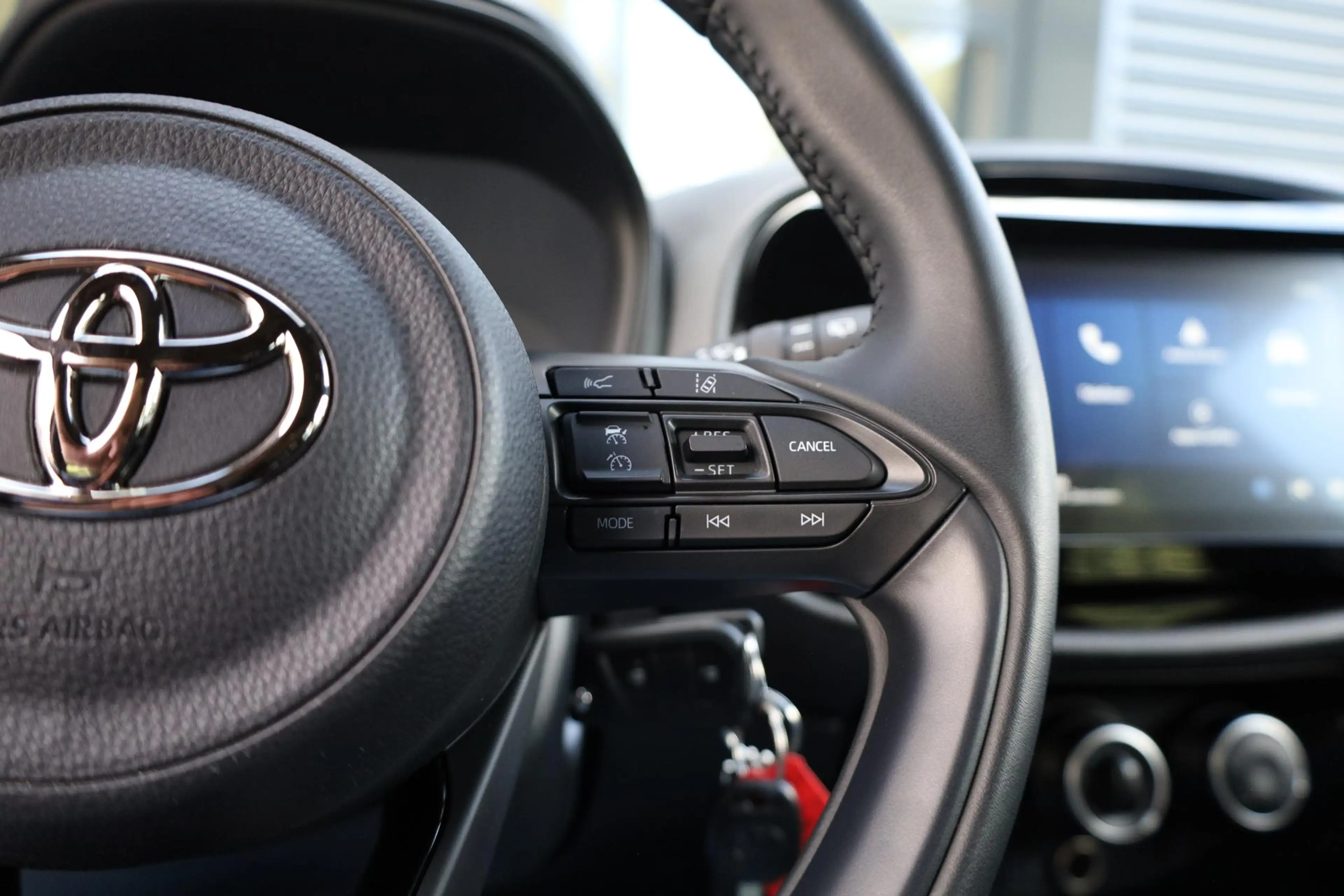 Toyota Aygo X 1.0 VVT-i S-CVT Play — photo 24