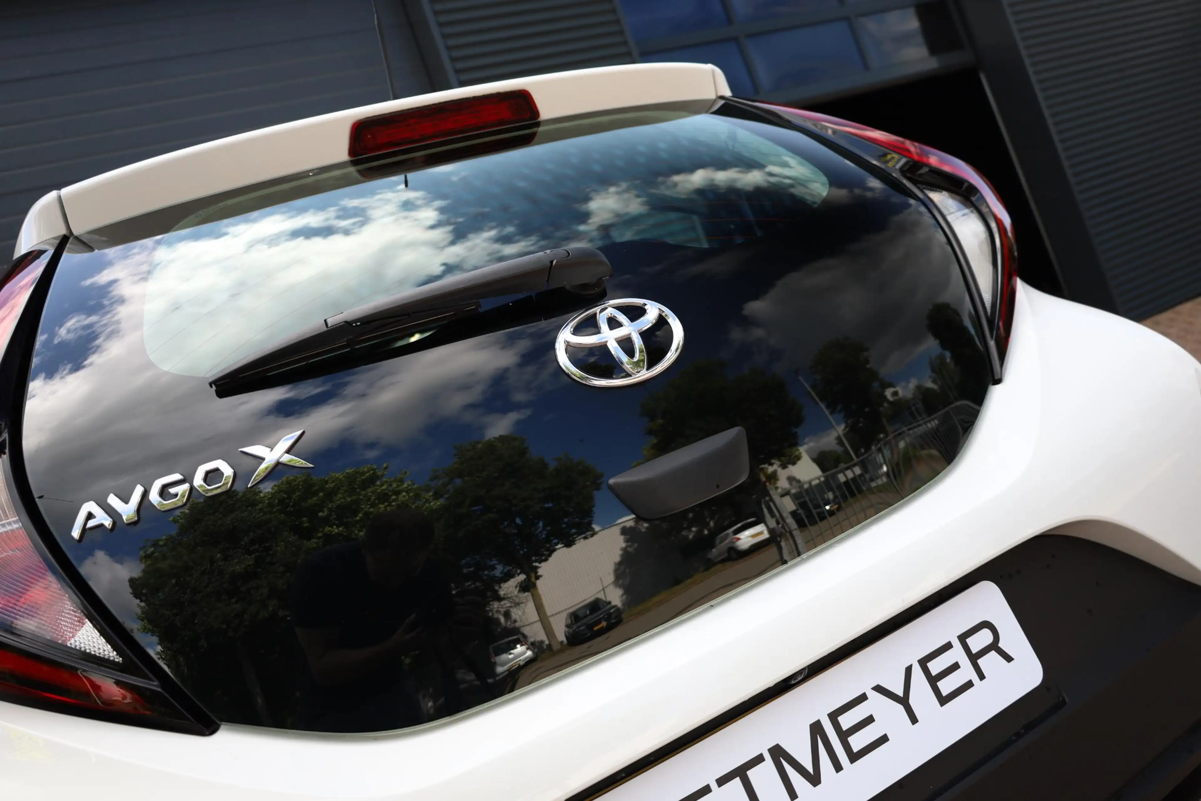 Toyota Aygo X 1.0 VVT-i S-CVT Play — photo 2